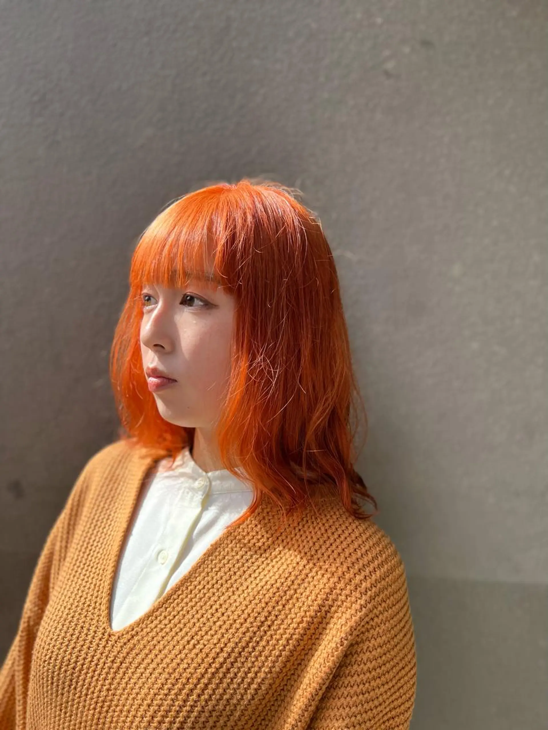 セミロング カラー オレンジ 🐰ハイトーンカラー 畠山　渡🐰のヘアスタイル