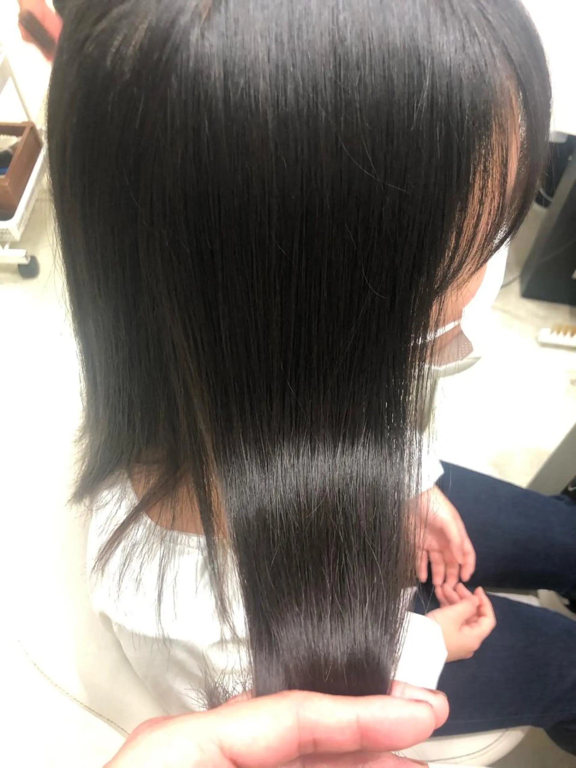 ミディアム カラー カット 縮毛矯正 le. pidorgeのヘアスタイル