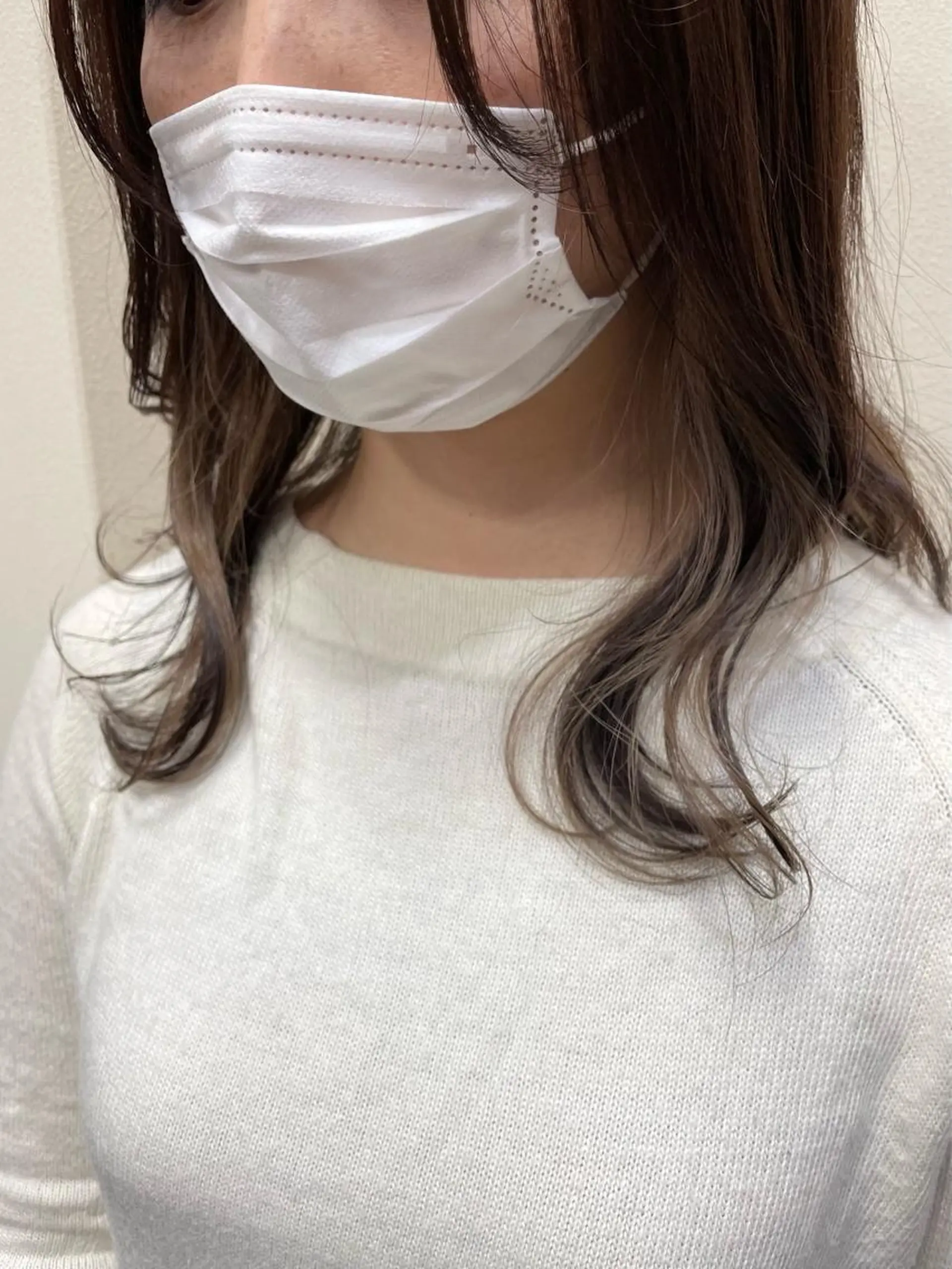 セミロング カラー ベージュカラー イヤリングカラー 沢田 瞳のヘアスタイル