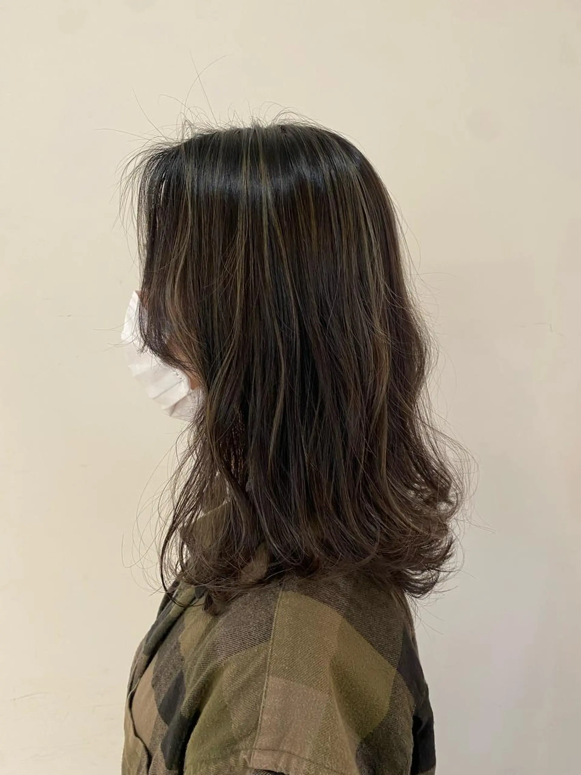 セミロング 長嶋美奈/ 韓国風レイヤーカットのマツエク・マツパデザイン