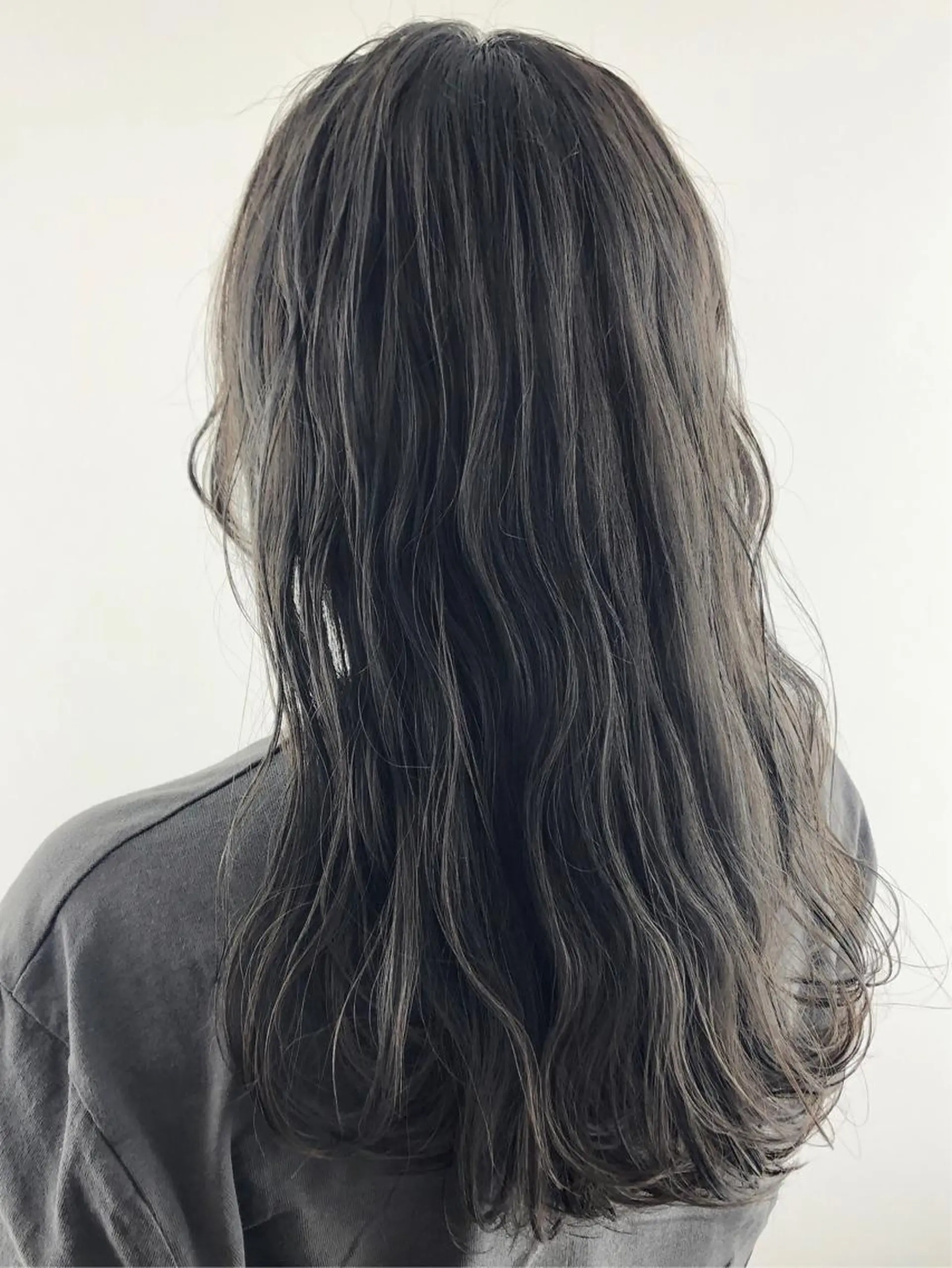 ロング アッシュ Strawberry所属・原田 志保のヘアスタイル