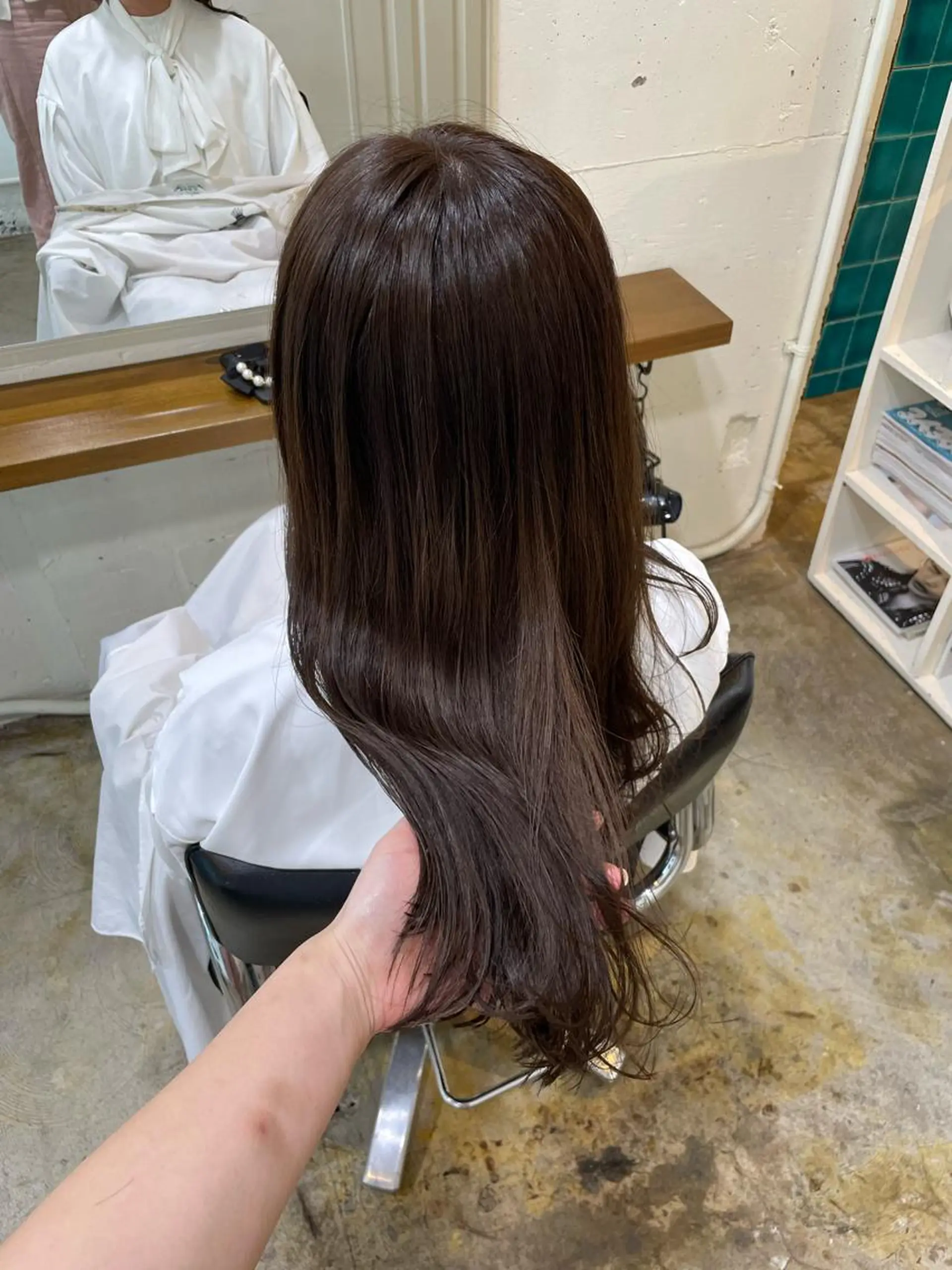 ロング カラー ブリーチ グレージュ ブリーチなしカラー MIOベージュカラー 柔らかいカラーのヘアスタイル