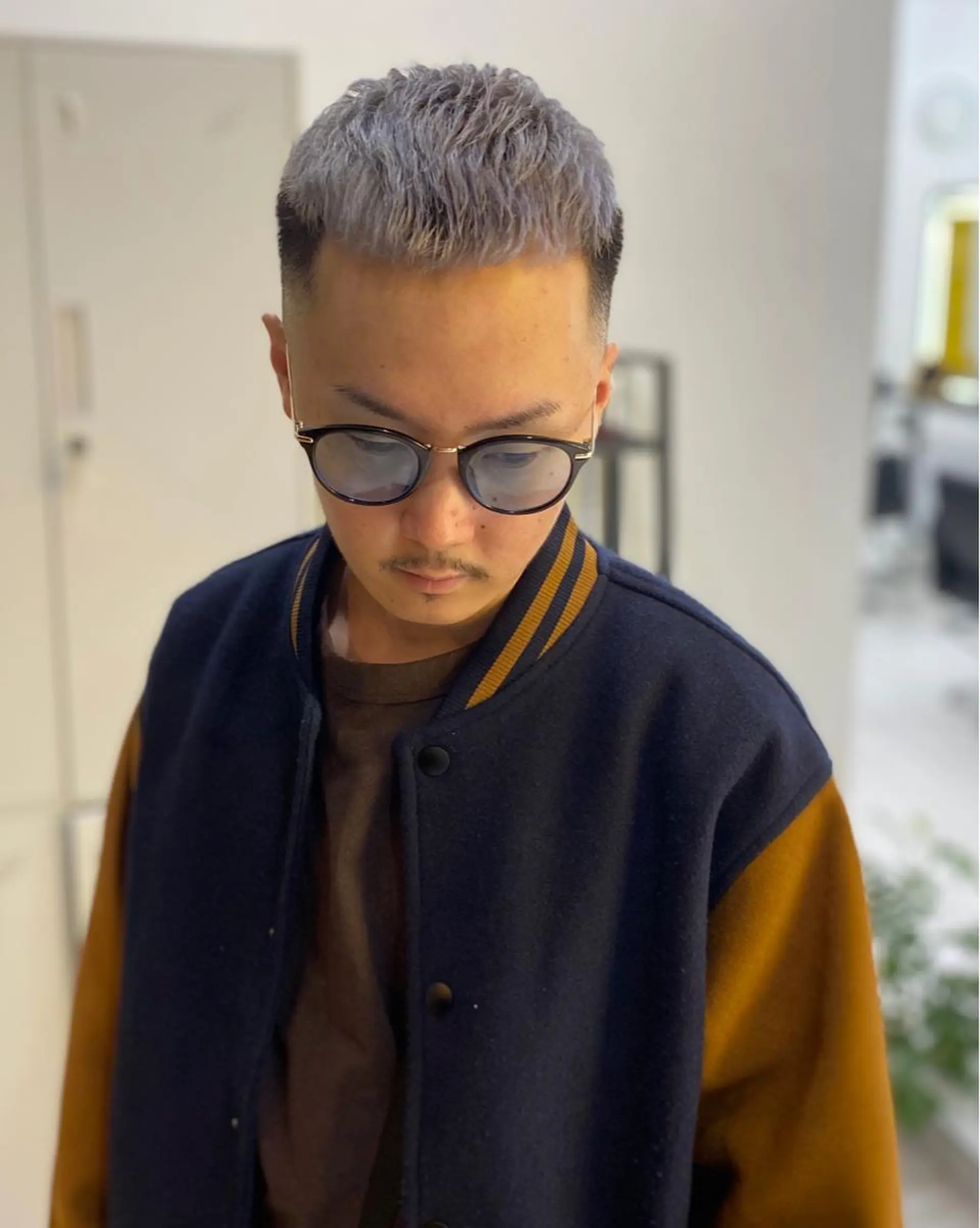 カラー メンズ 断髪刈舞所属・大月 優汰のヘアスタイル