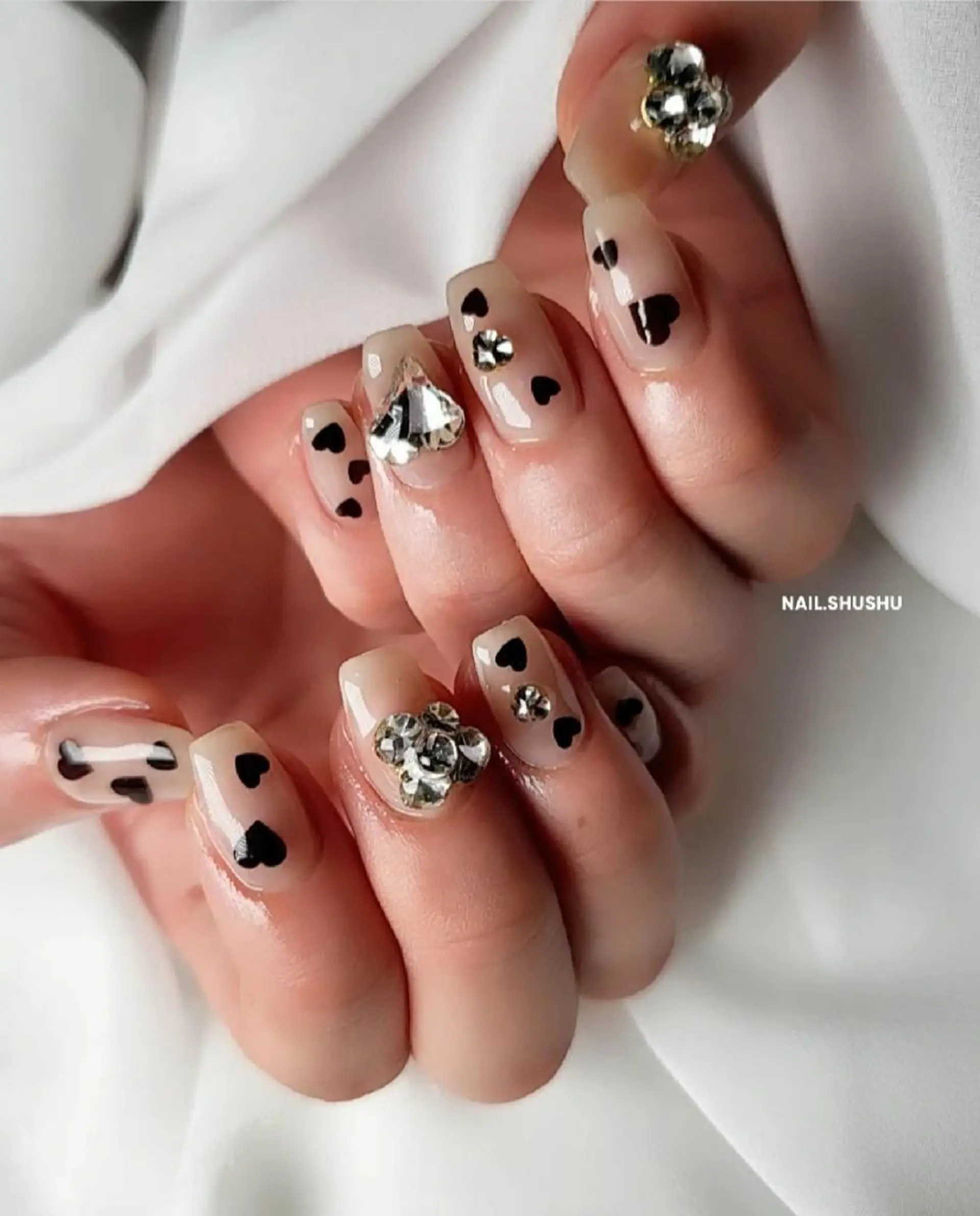 ネイル 持ち込み ニュアンスネイル ワンカラーネイル シンプルネイル 春ネイル 3dパーツ/流行り 👧shushu❤️のネイルデザイン