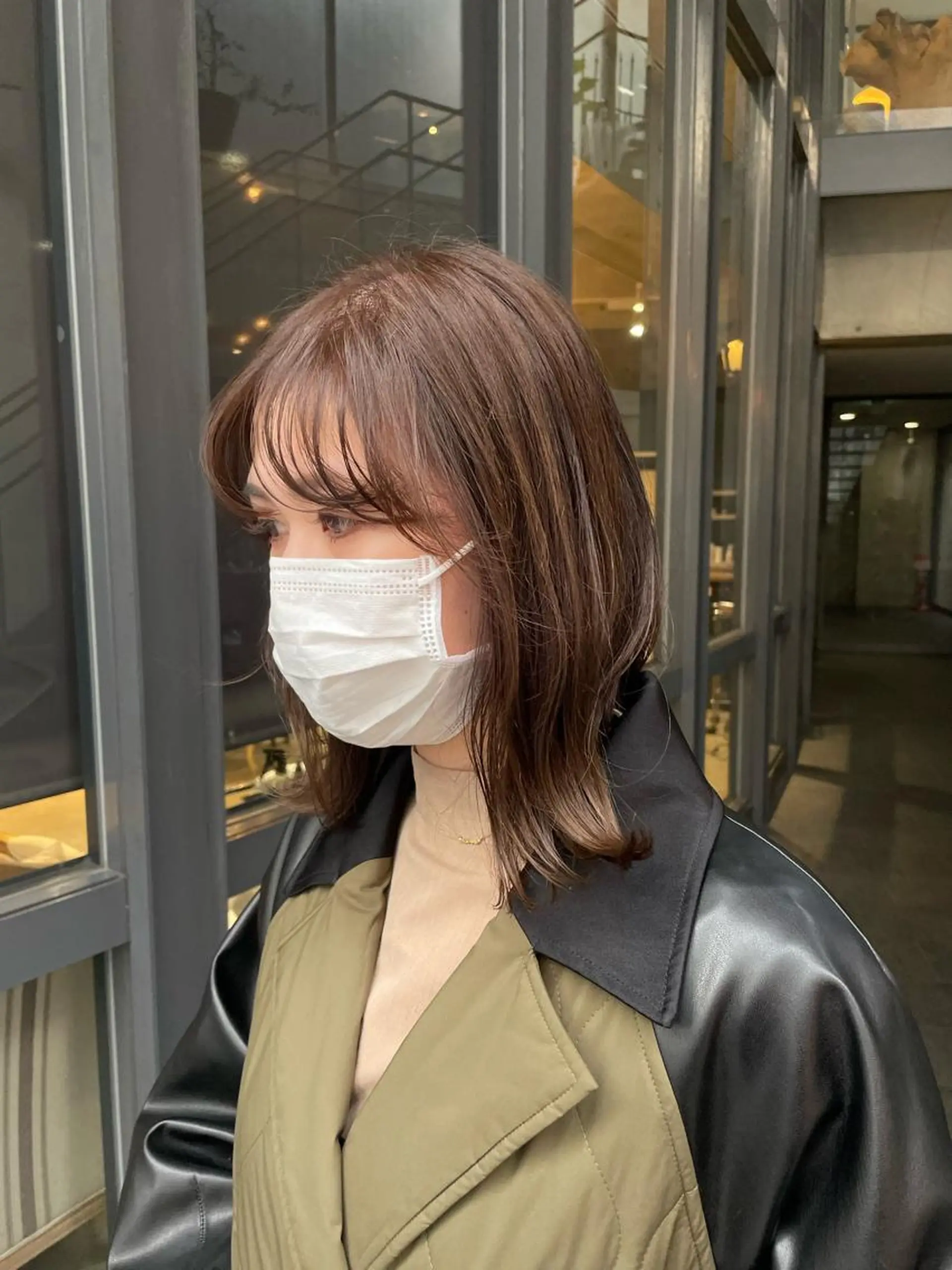 ミディアム カラー ベージュカラー ブラウンカラー やすだ しおりのヘアスタイル