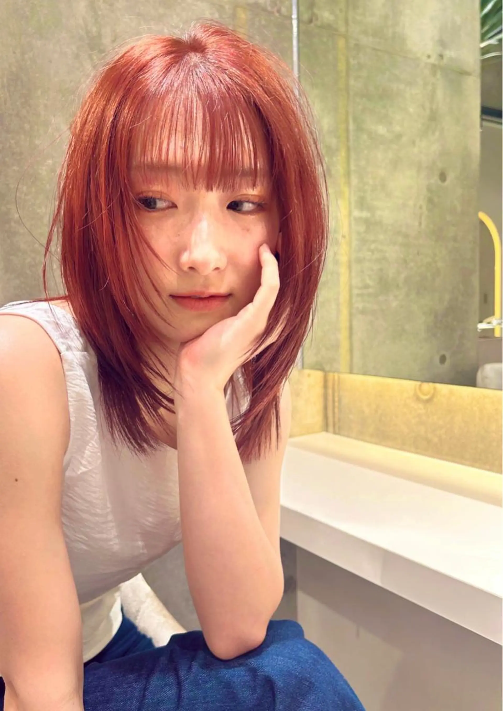 ミディアム カラー カット ヘアカラー トリートメント かえ🩶韓国ボブ🎀 透明感カラー🥣のヘアスタイル