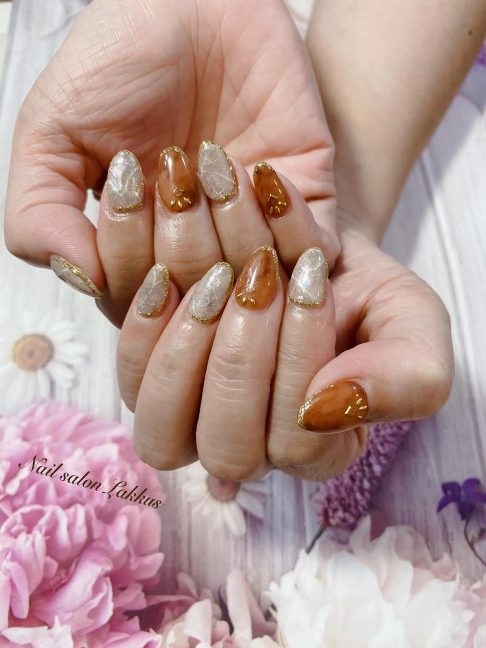 ネイル アートネイル Lakkus T－CHIのネイルデザイン