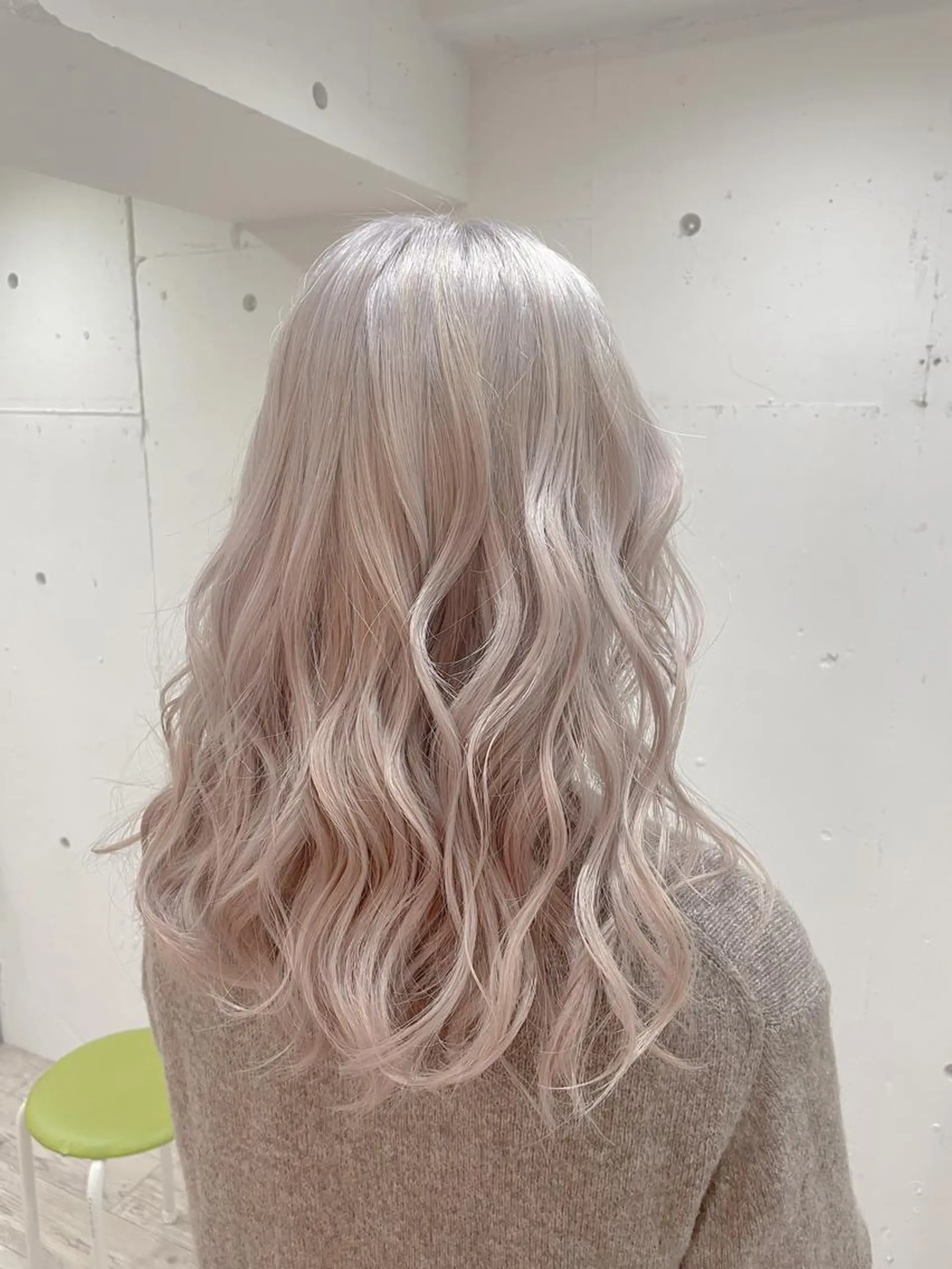 ロング カラー ヘアカラー カラーが上手い 辻悠月のヘアスタイル