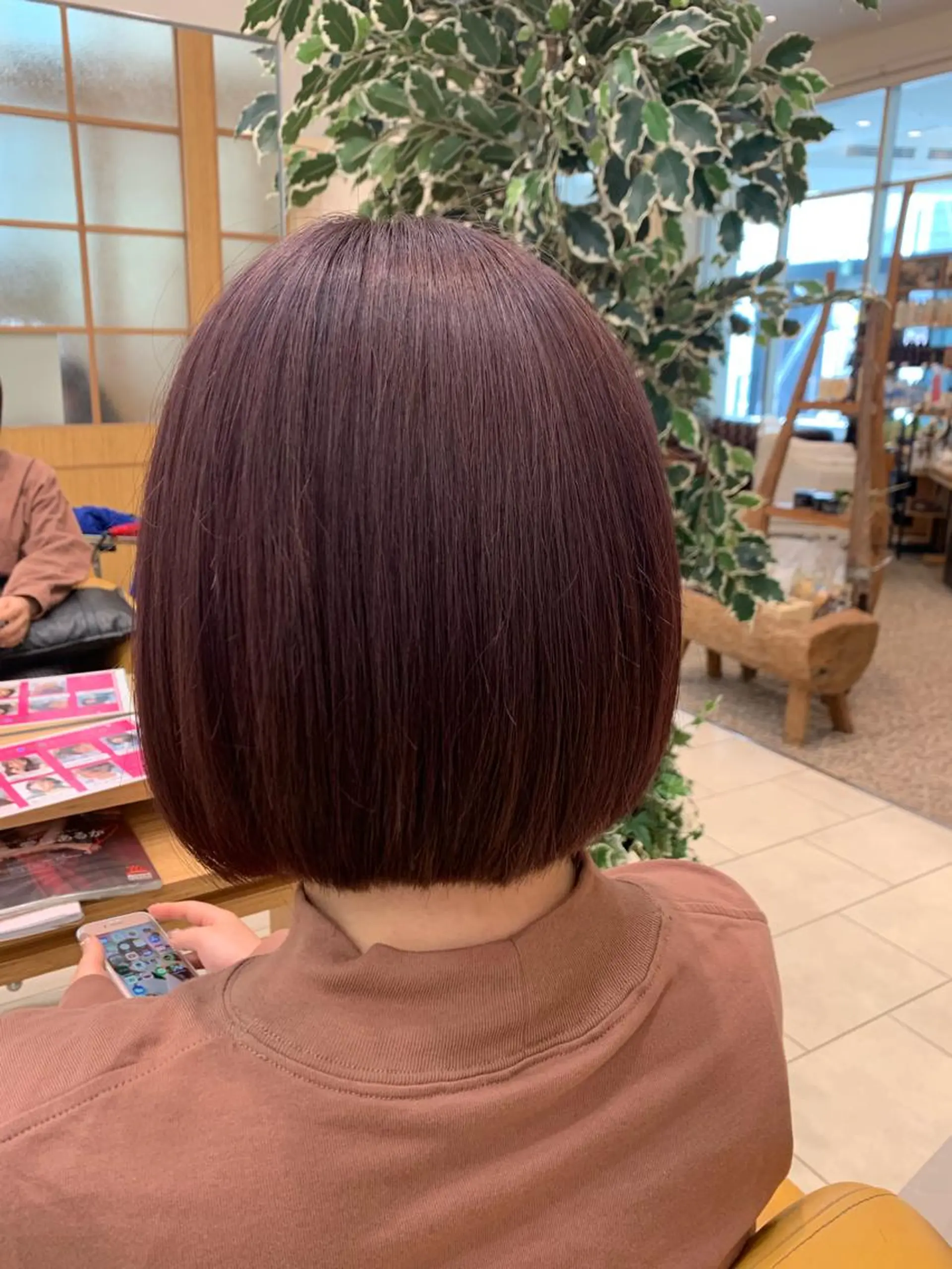 ショート カラー ヘアカラー K. SUZUKAのヘアスタイル