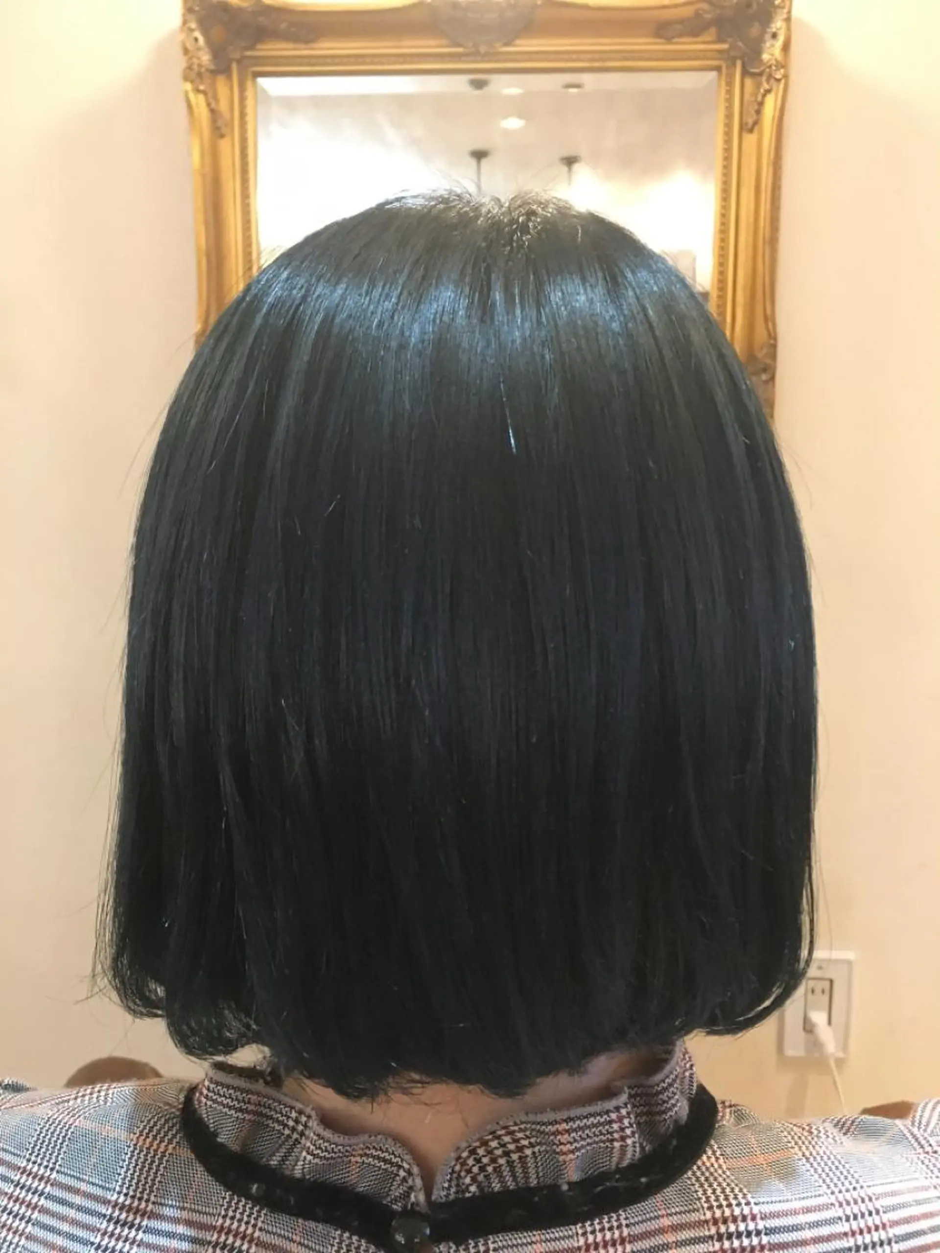 ミディアム カラー 黒髪 ブルーカラー ブルーブラック カット ヘアカラー トリートメント プラーチェ 相模大野店所属・plaatje 義見のヘアスタイル