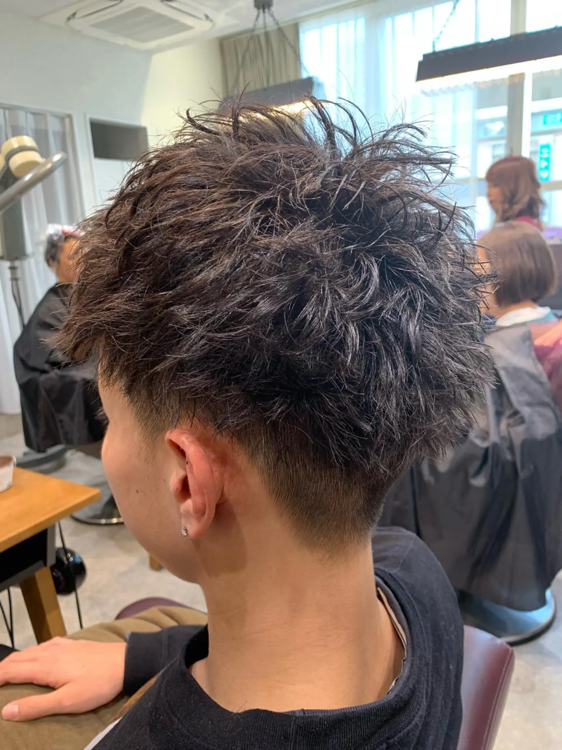 ショート パーマ メンズ メンズブリーチカラー /NAOのヘアスタイル