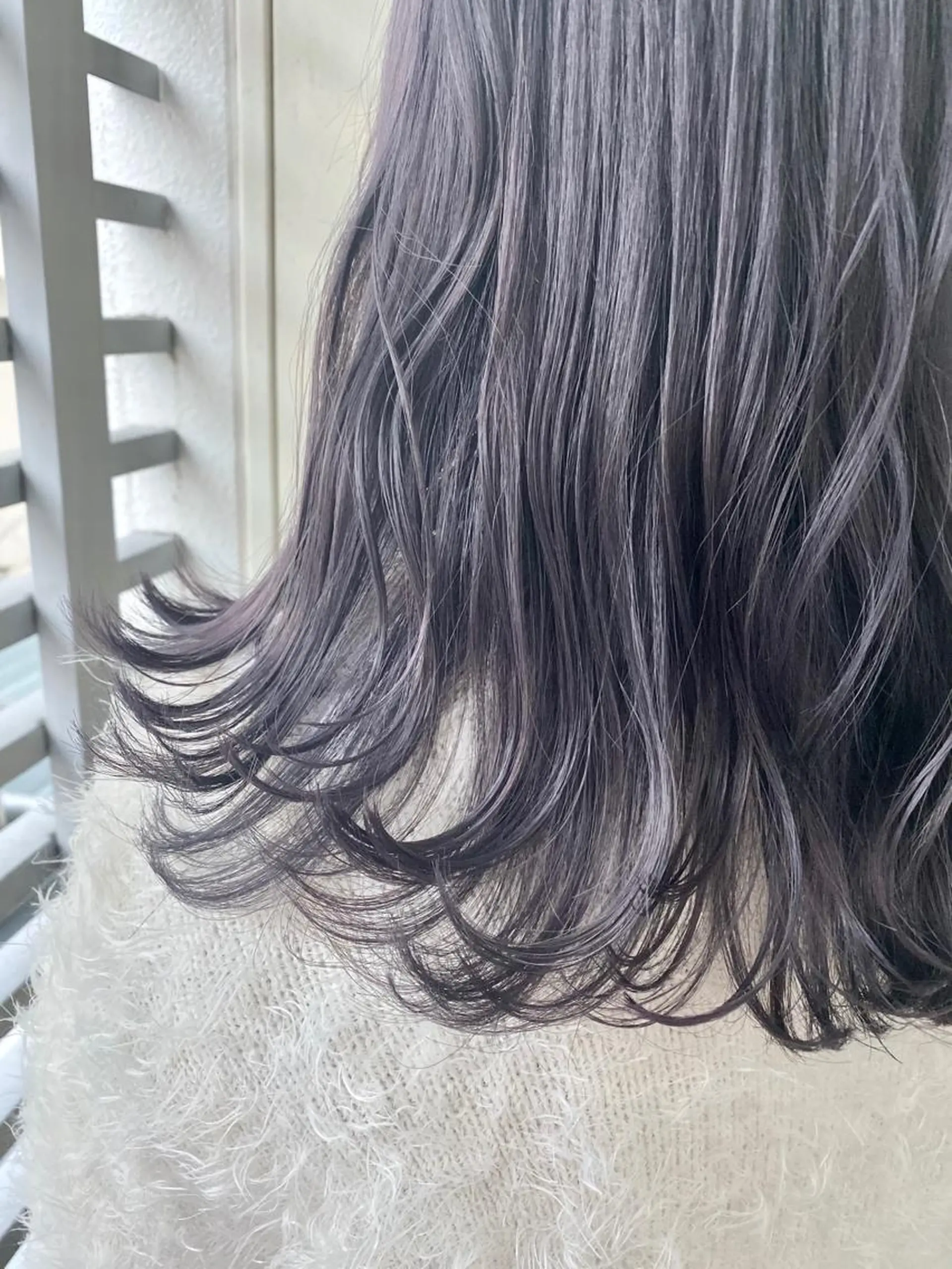 ミディアム カラー ANNA /艶髪/ハイトーンのヘアスタイル