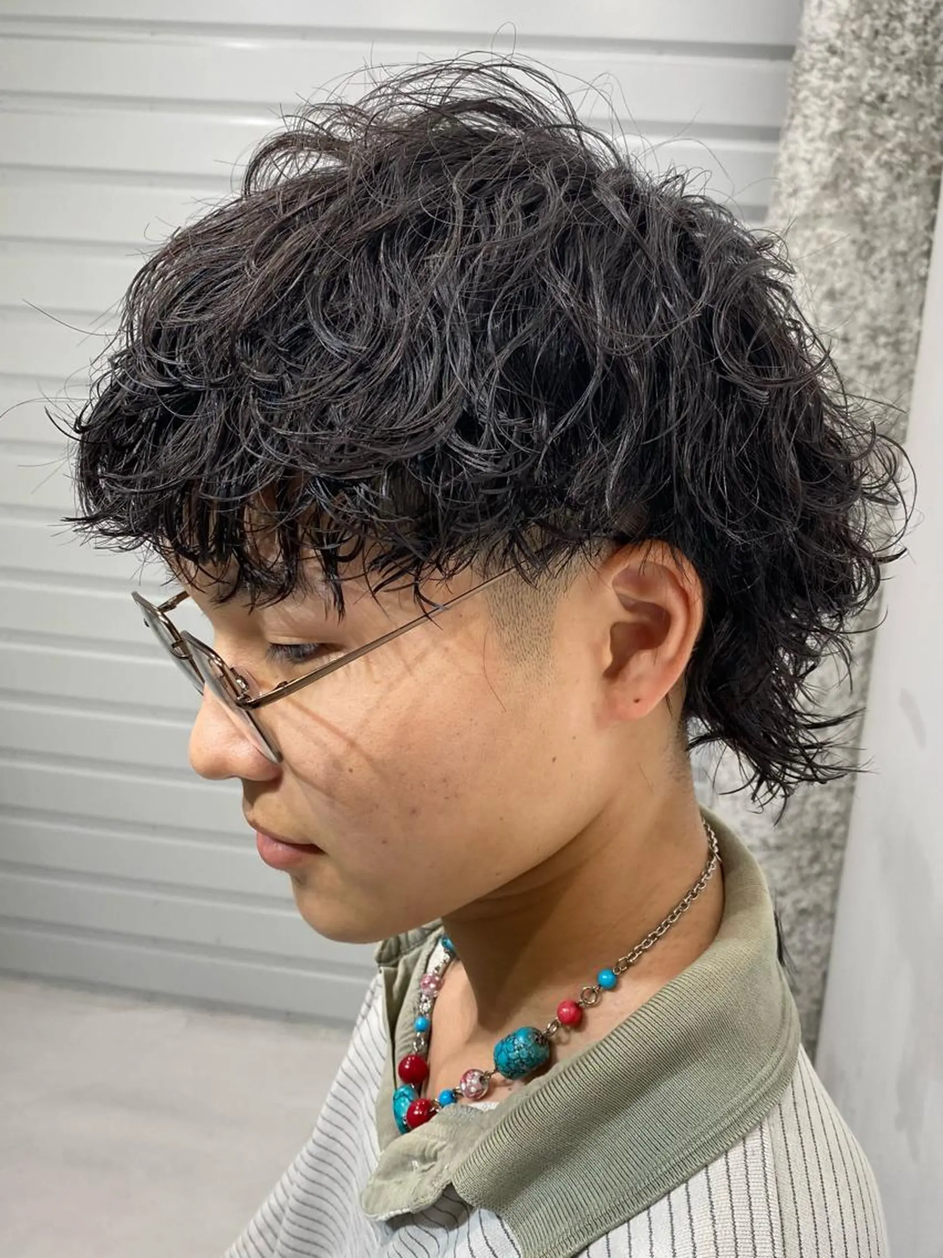 ショート パーマ メンズ マッシュウルフ マッシュ メンズパーマ 波巻きパーマ メンズウルフカット カット パーマ ［似合わせヘア］ ✂︎OGURO✂︎のヘアスタイル