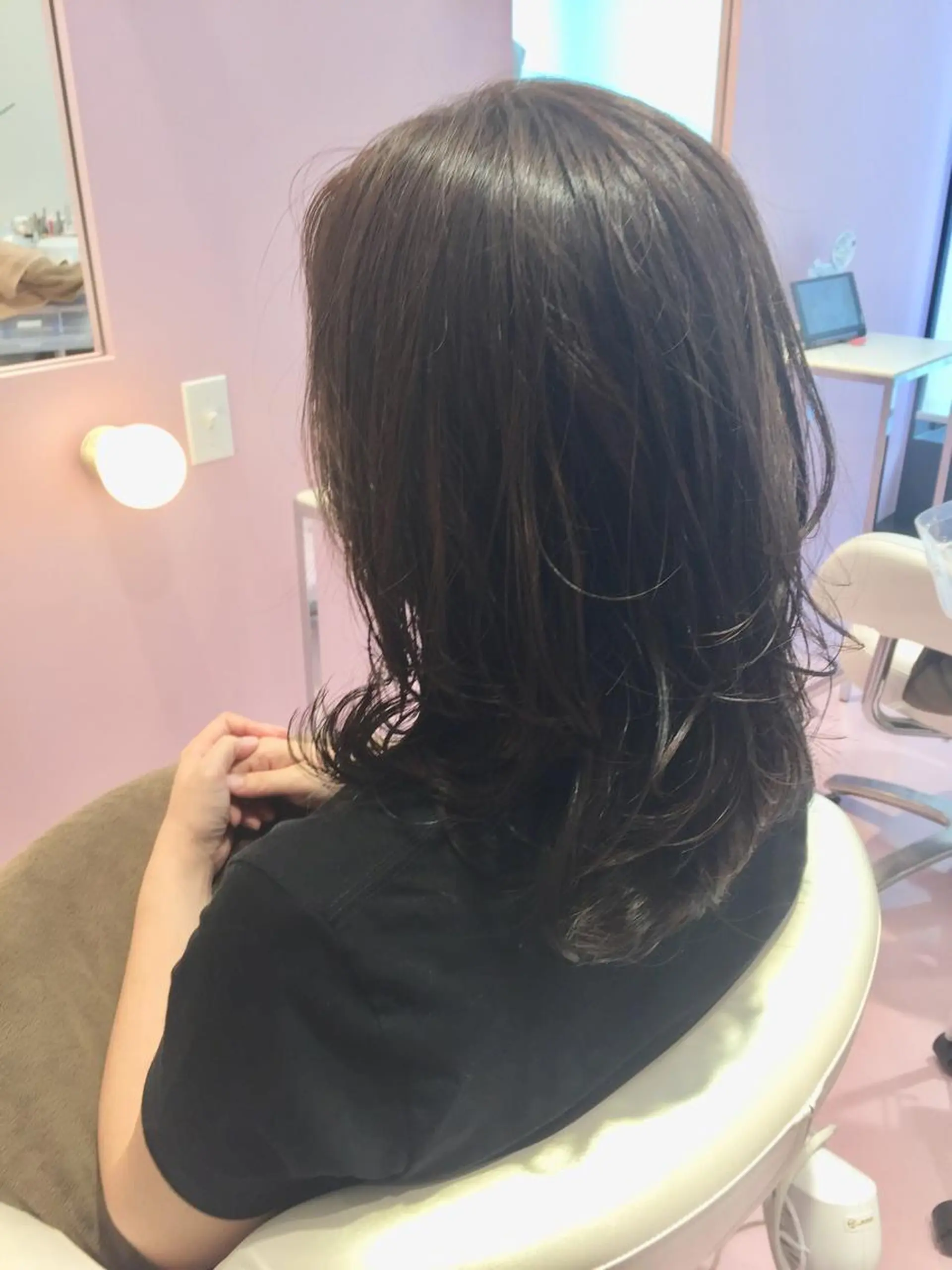 ミディアム カット ヘアカラー トリートメント 所渉/韓国レイヤー /ウルフカットのヘアスタイル