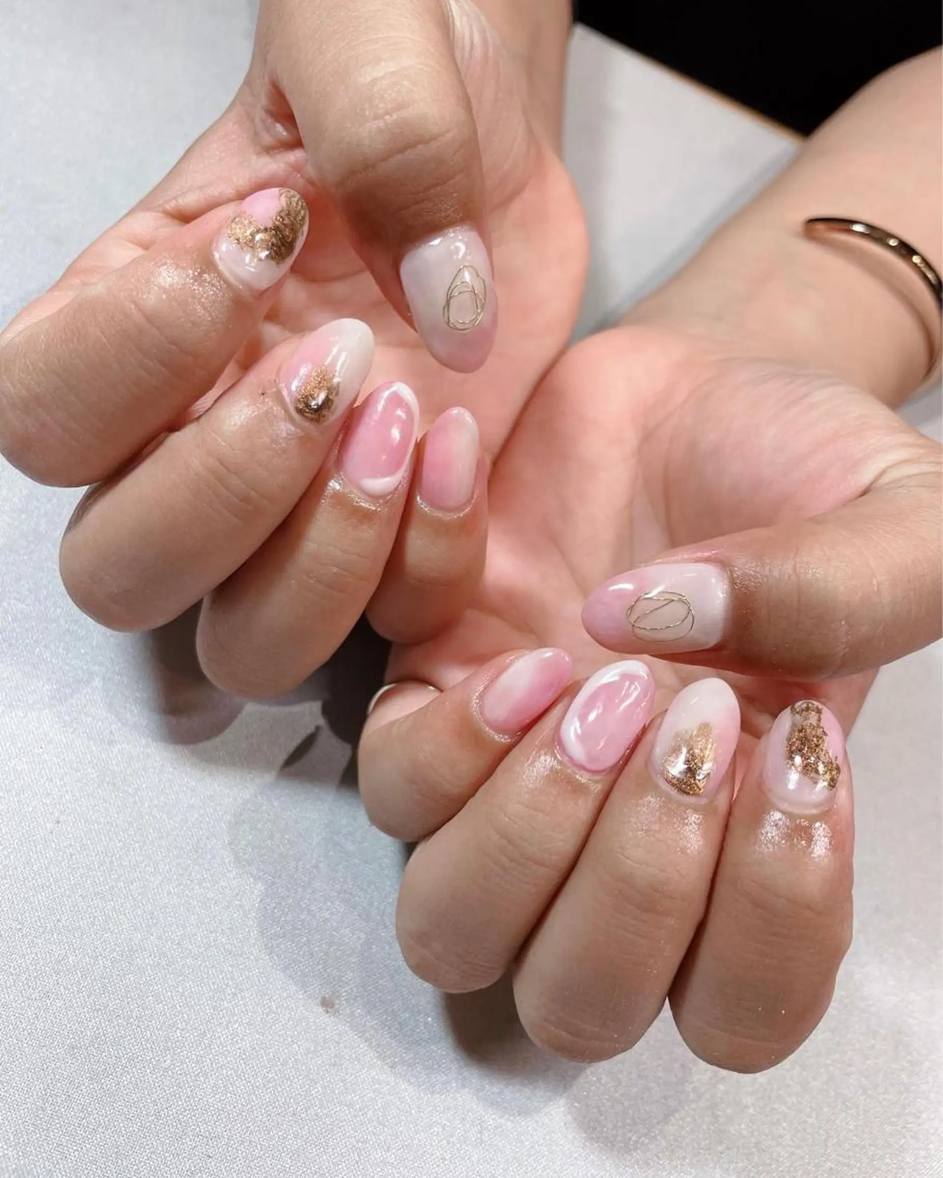 ネイル iiloo aromaworksのネイルデザイン