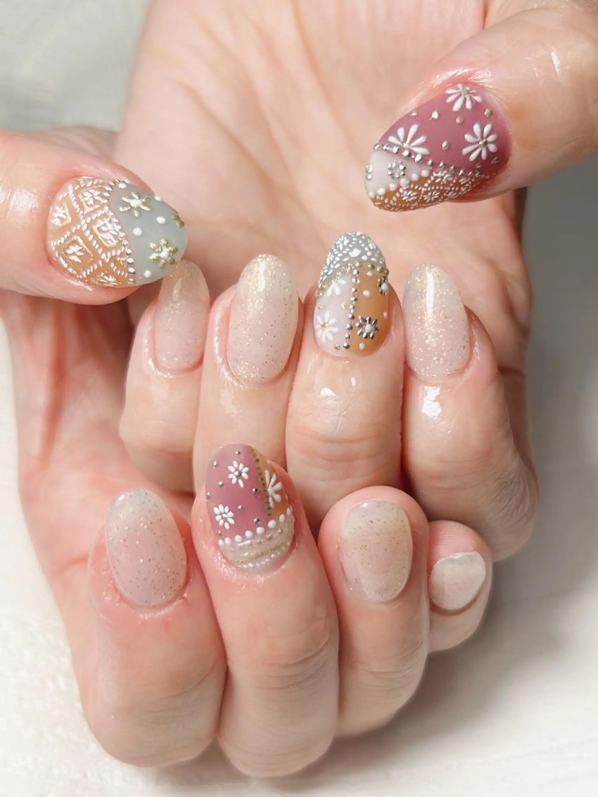 ネイル 大崎 奈々のネイルデザイン