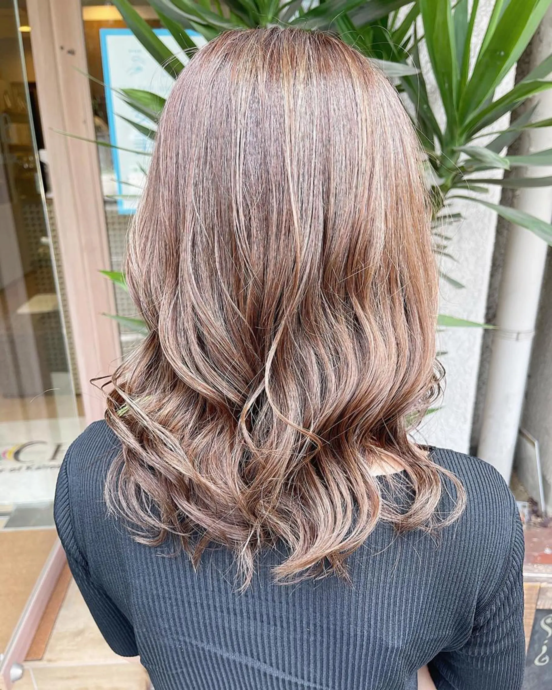 カラー バレイヤージュ ブリーチ ケアブリーチ 透明感カラー ダブルカラー ヘアカラー トリートメント 🫧髪質改善艶カラー _マエダ 🫧のヘアスタイル