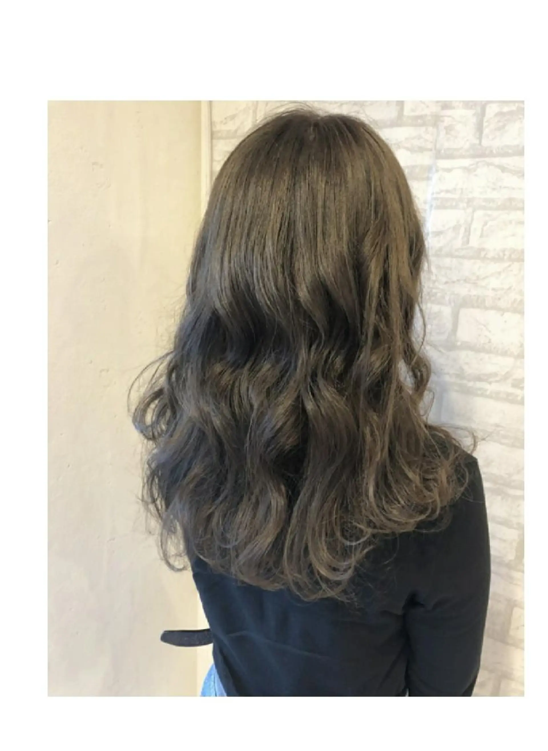 カラー ロング グレージュ カット ヘアカラー JIL BLAN 京都所属・RU RIのヘアスタイル