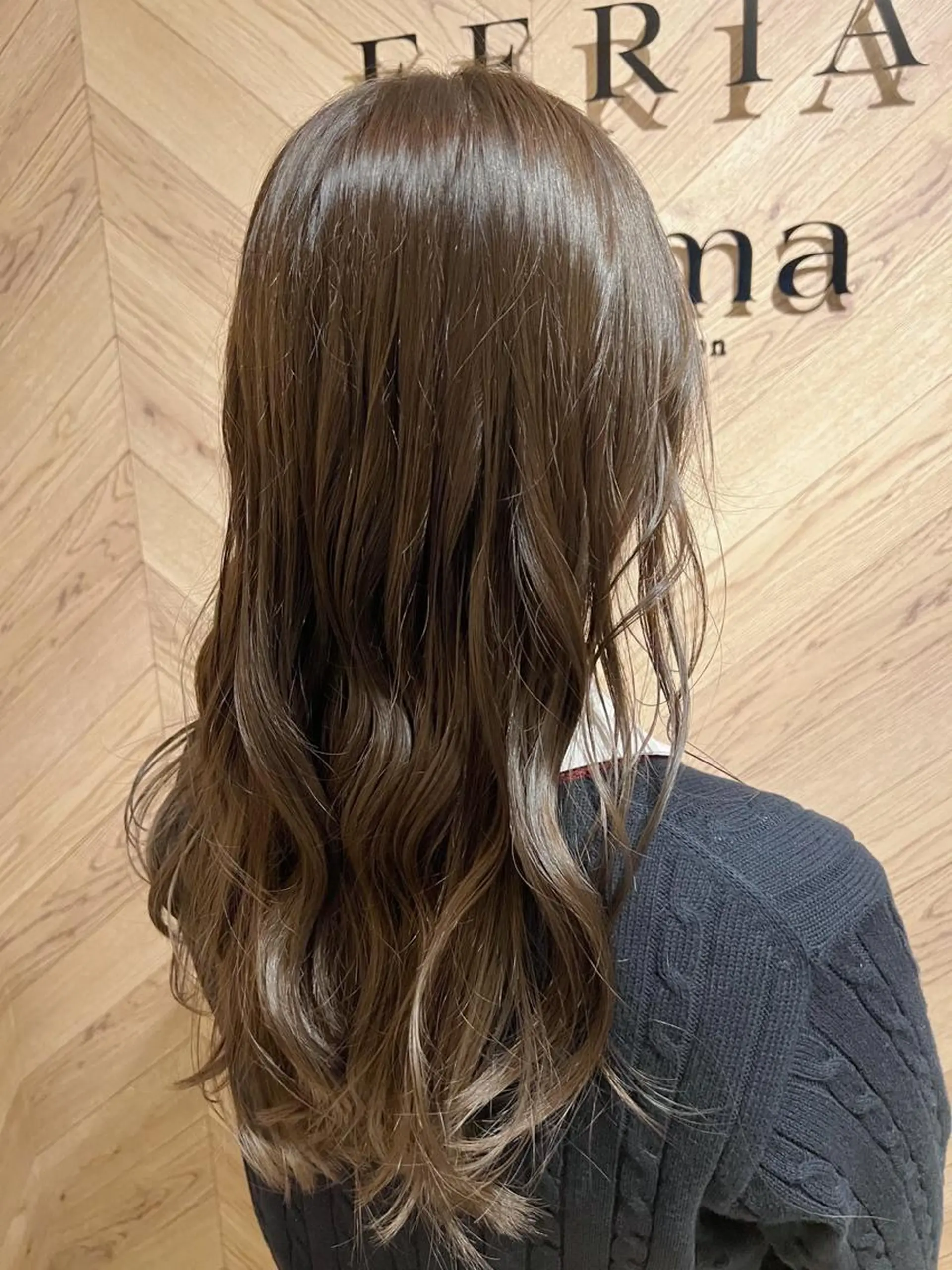 ロング カラー オリーブカラー ROZA germe所属・ROZAgerme 落海一花🦋のヘアスタイル