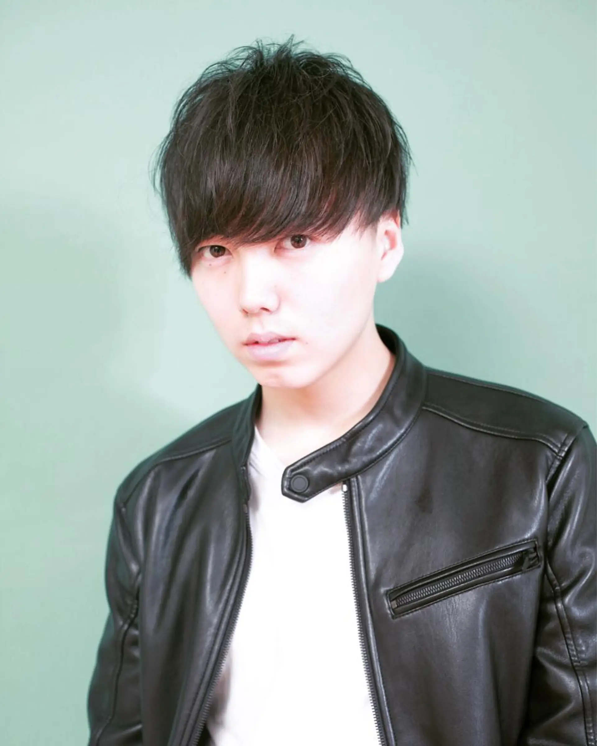 ミディアム カラー メンズ イルミナカラー メンズヘア特化 崎田 成人のヘアスタイル