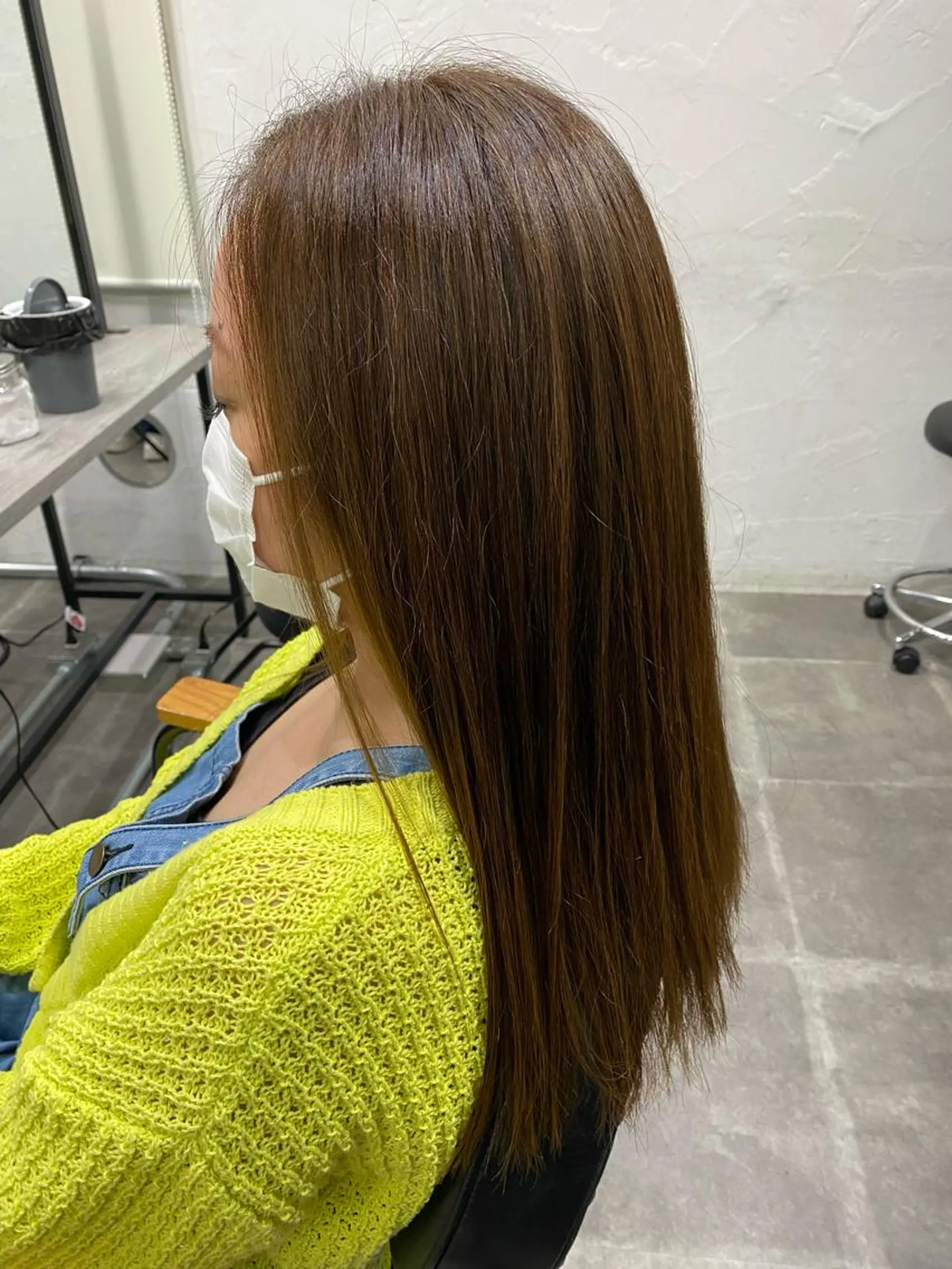 セミロング カットモデル/ 吉本　彩夏のヘアスタイル