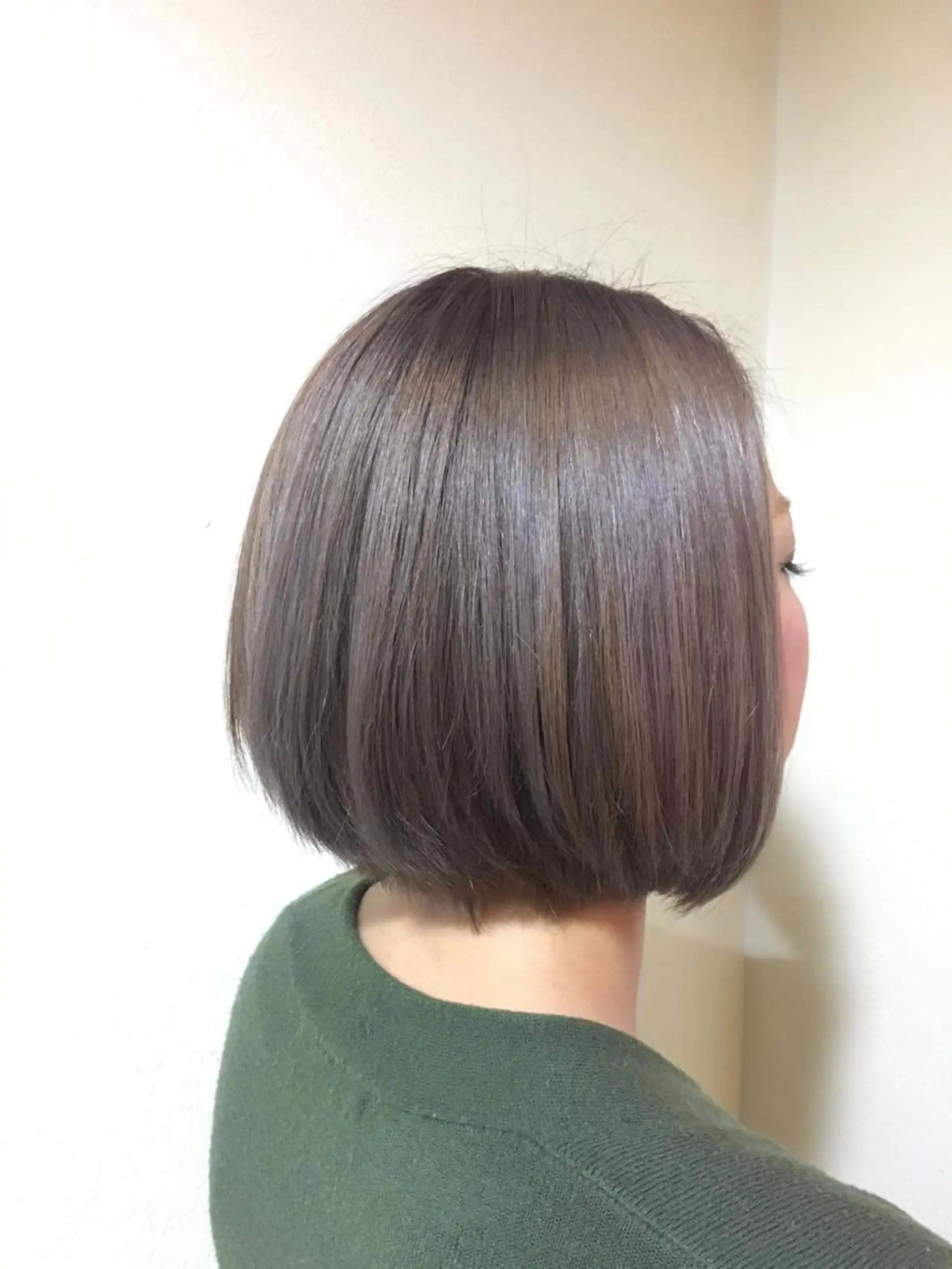 カラー 工藤 綾華のヘアスタイル