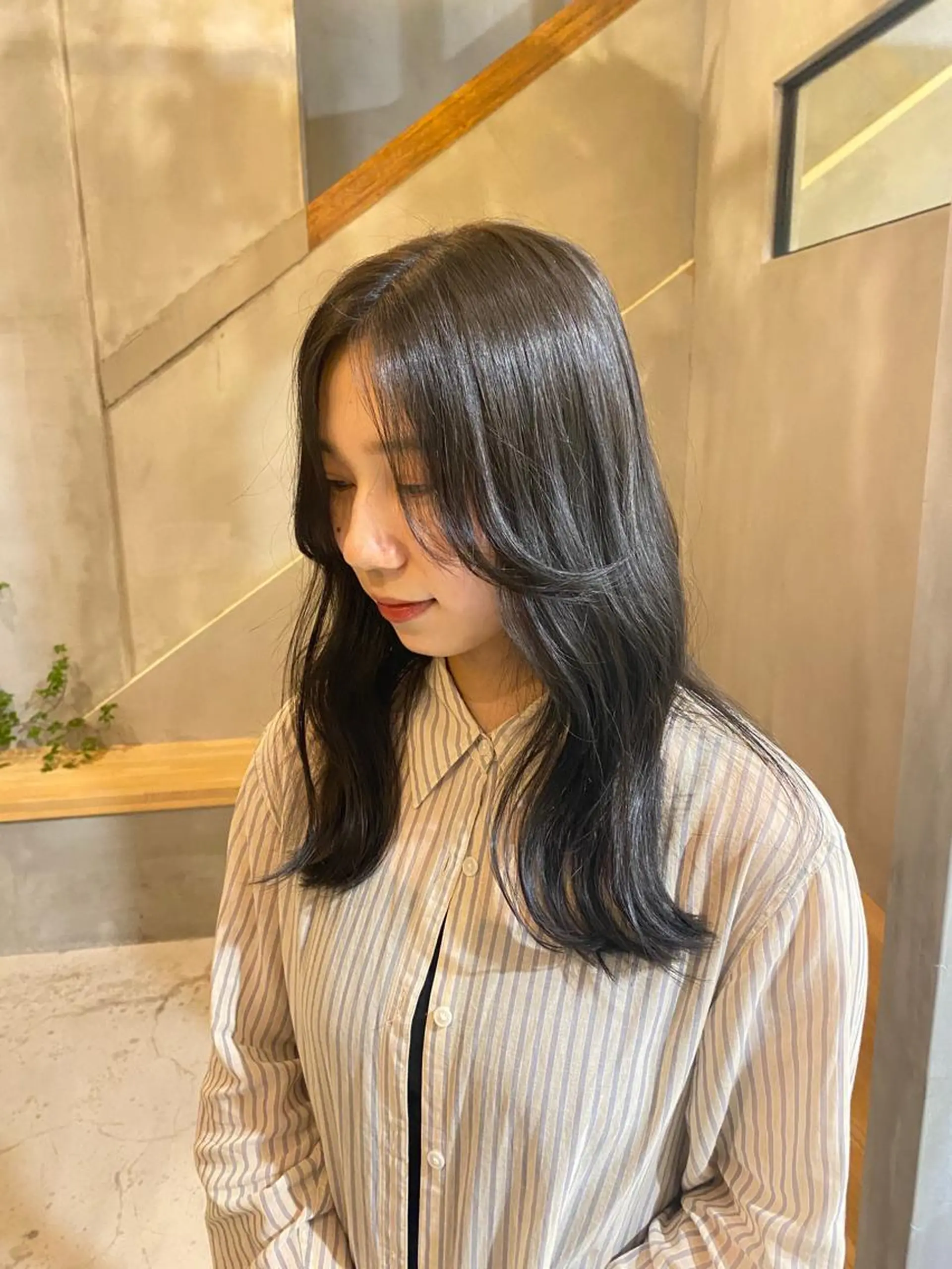 カラー Piu-所属・古澤 芽依のヘアスタイル