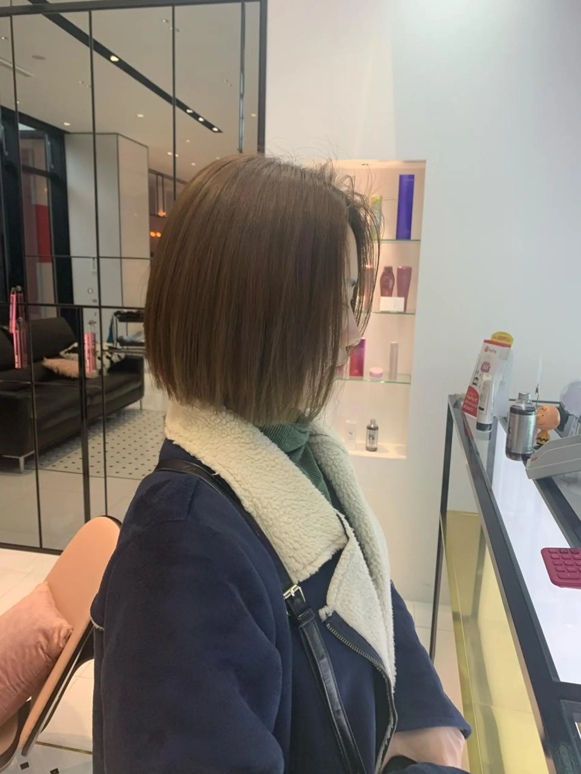 ショート カラー ハッシュカット/ハイ トーン/MANAMIのヘアスタイル