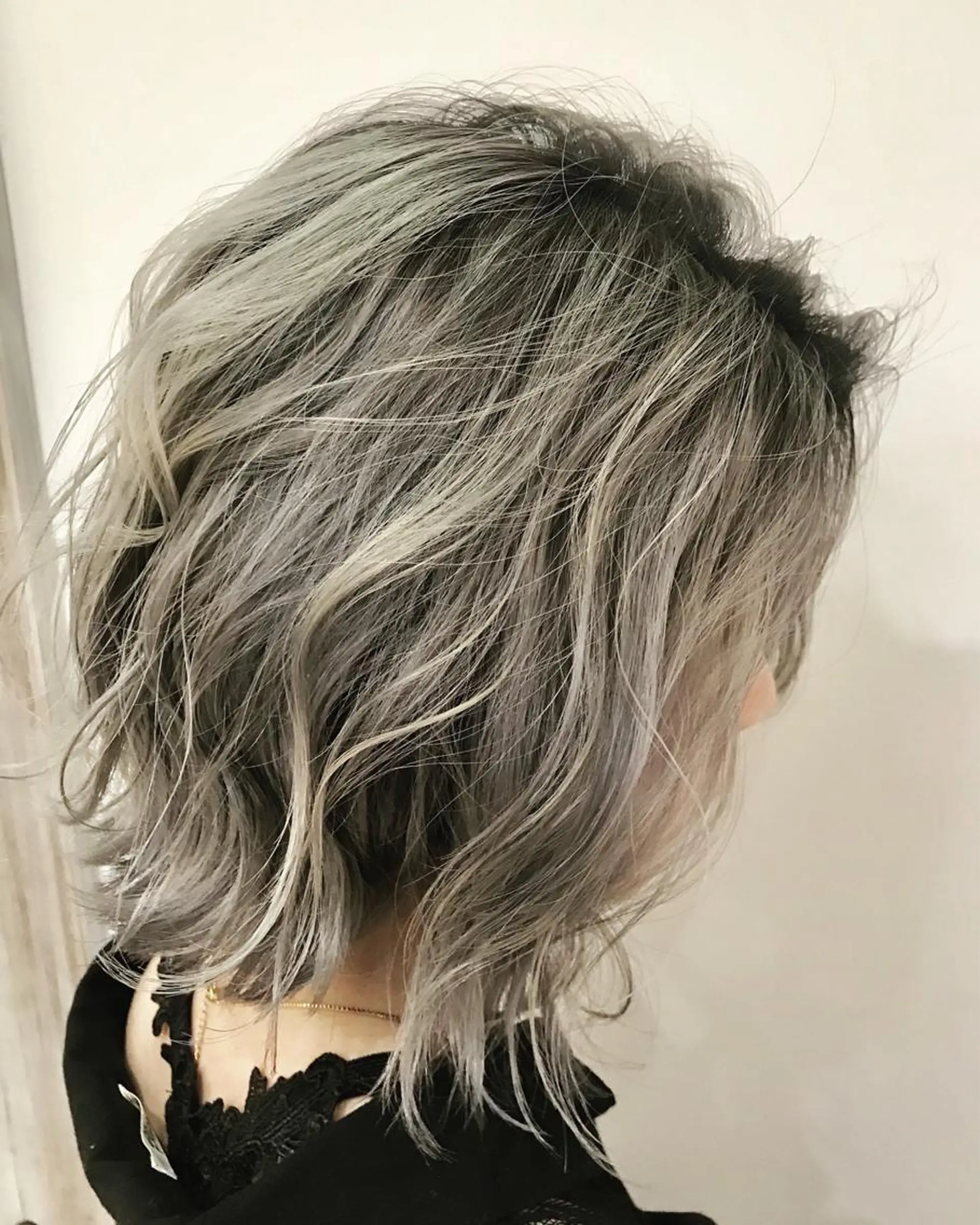 ミディアム カット ヘアカラー slow所属・名取 純平のヘアスタイル