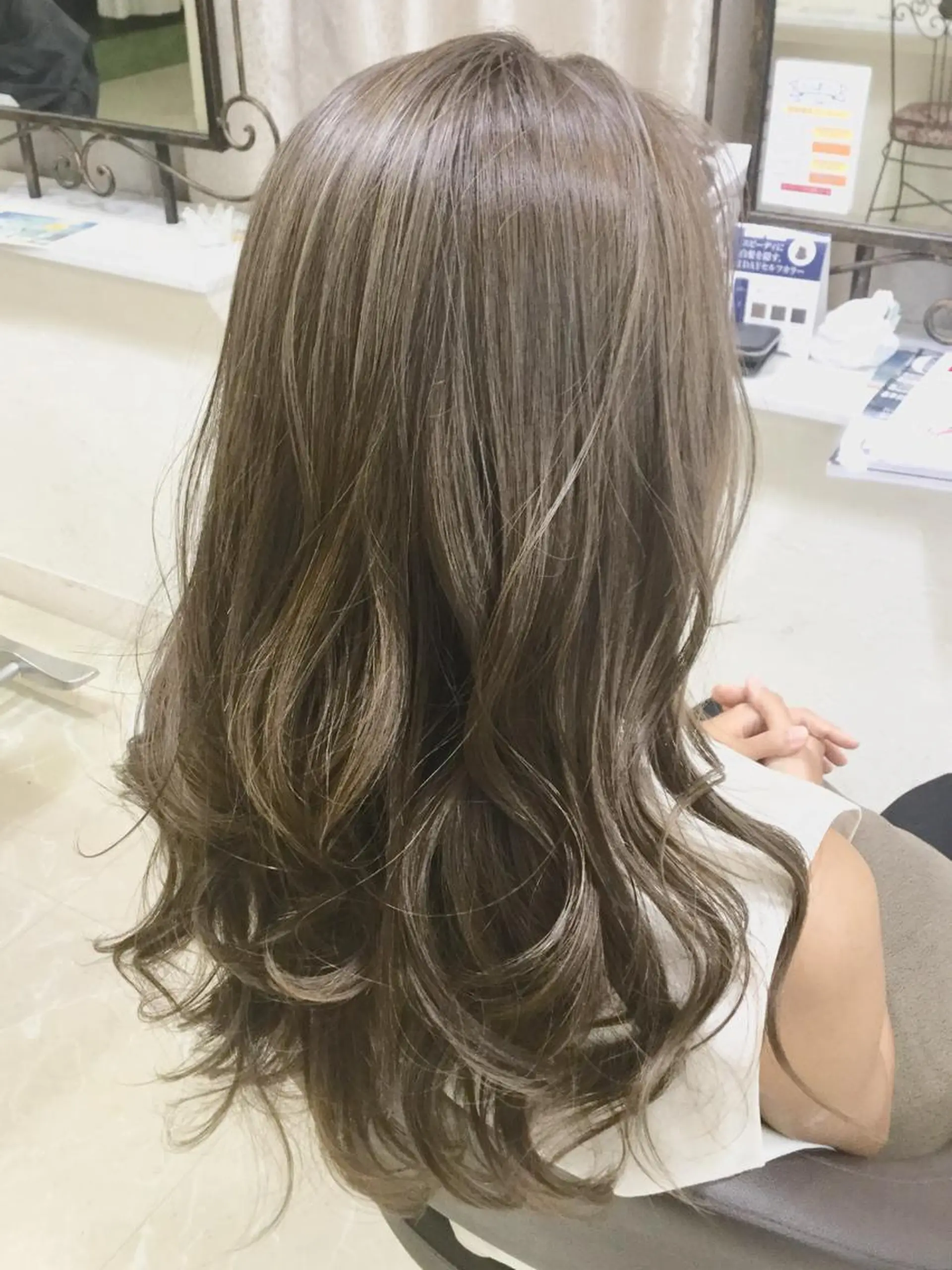 ロング カラー グレージュ ハイライトカラー ハイライト Blue所属・透明感カラー 🫰🏻💗 高橋舞のその他イメージ