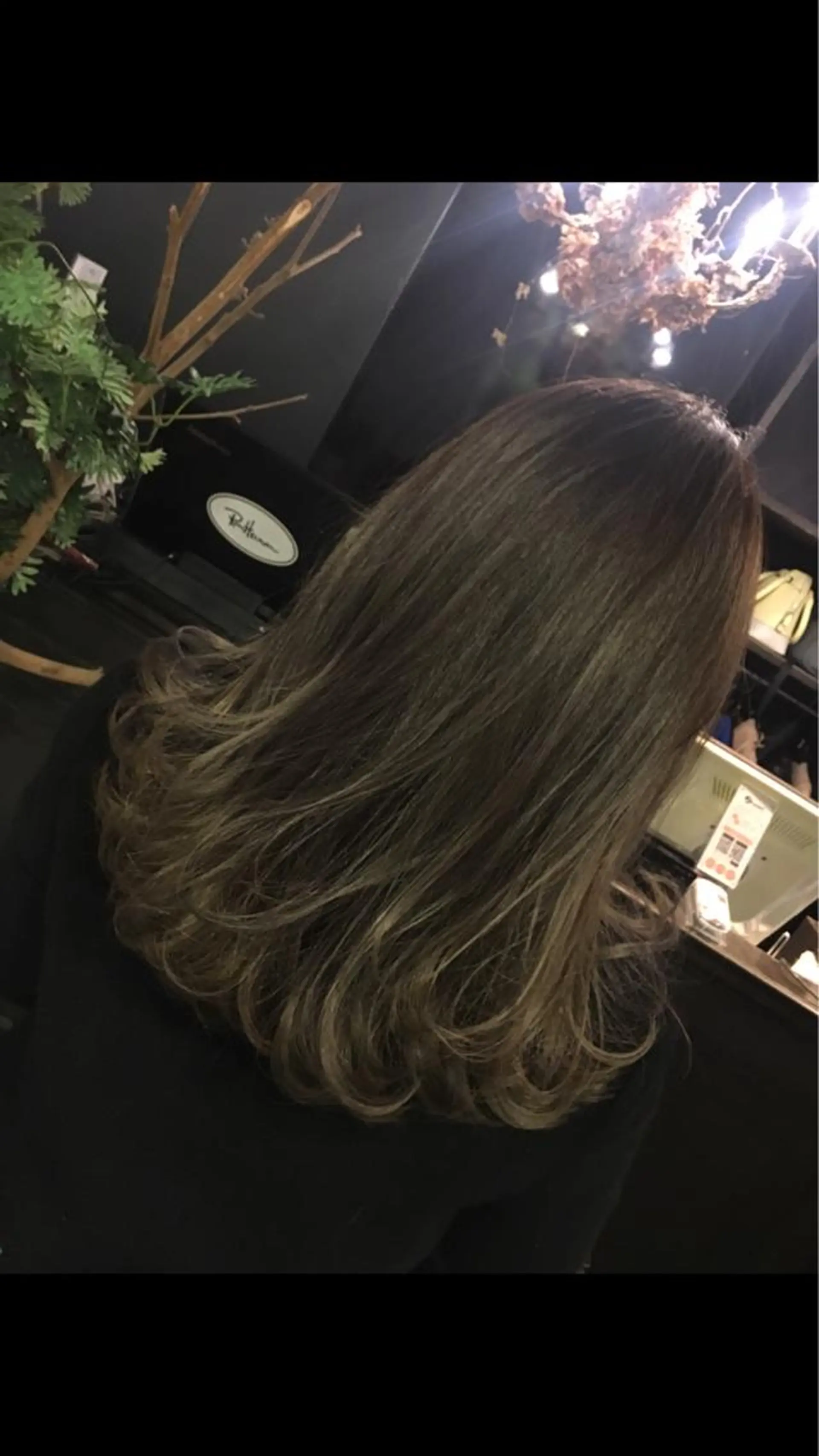 ミディアム カラー ハイライトカラー ハイライト 吉本 yoshimotoのヘアスタイル