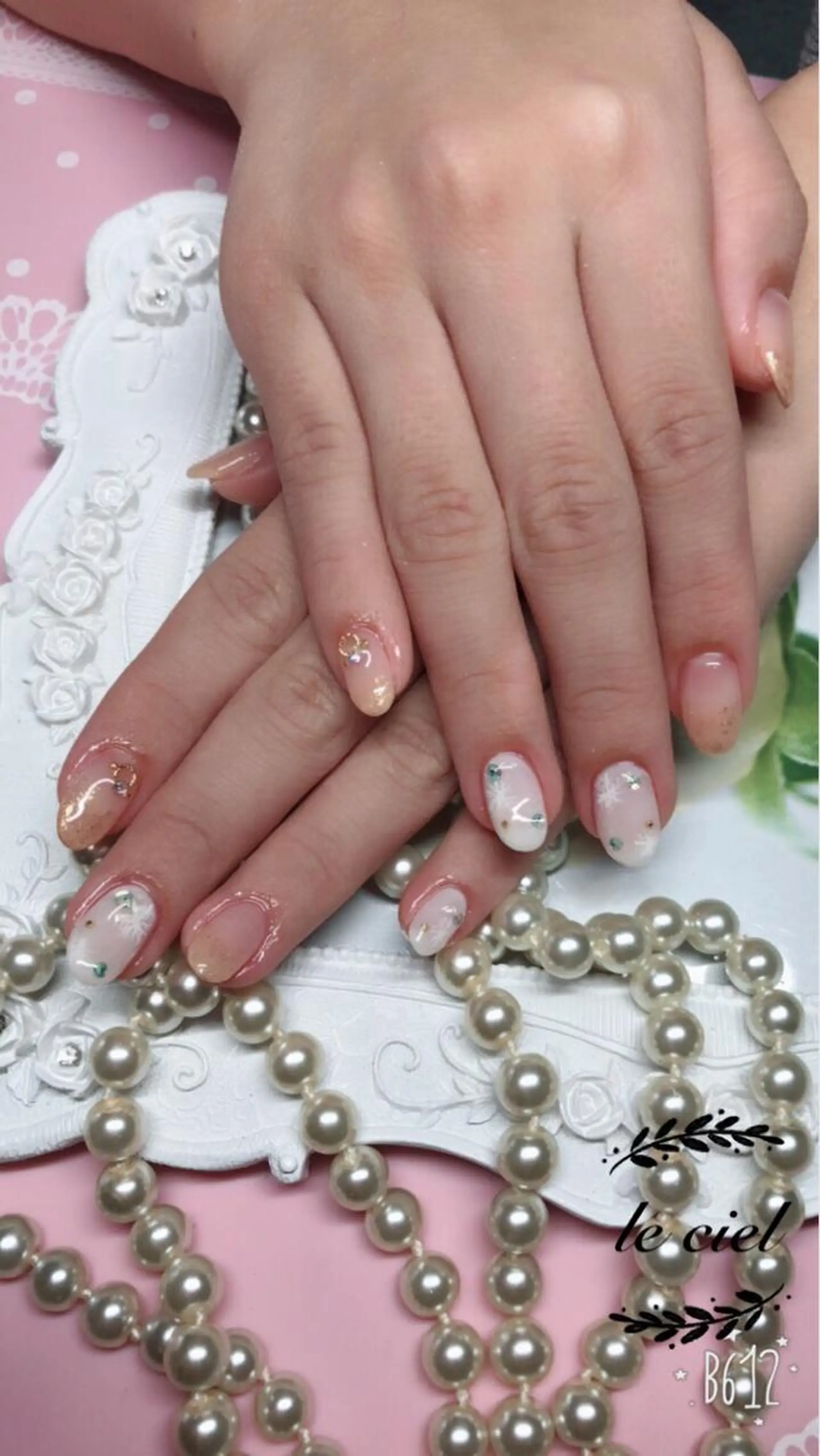 ネイル ハンドネイル Naka Rieのネイルデザイン