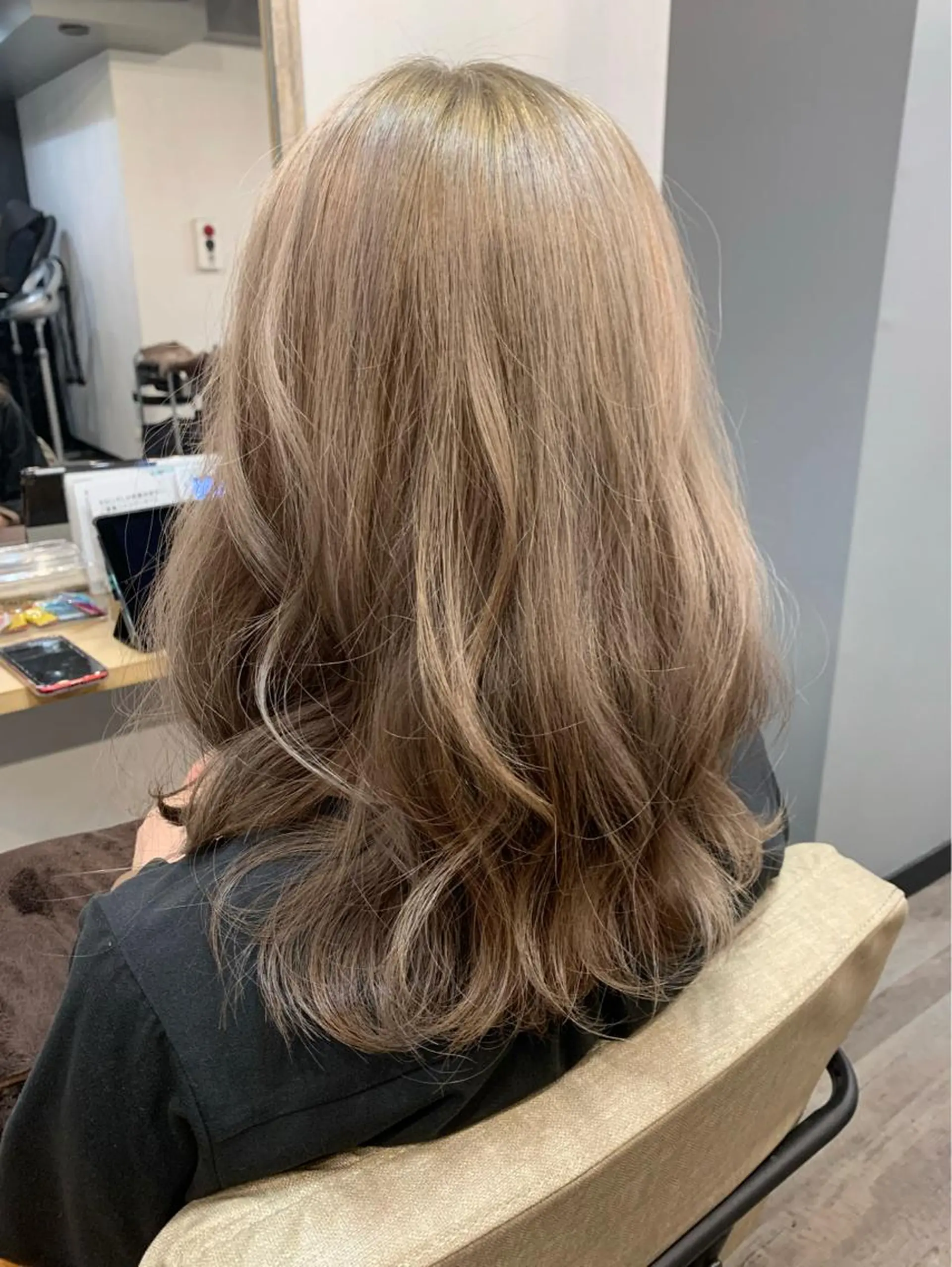 ミディアム 堀田 英樹のヘアスタイル