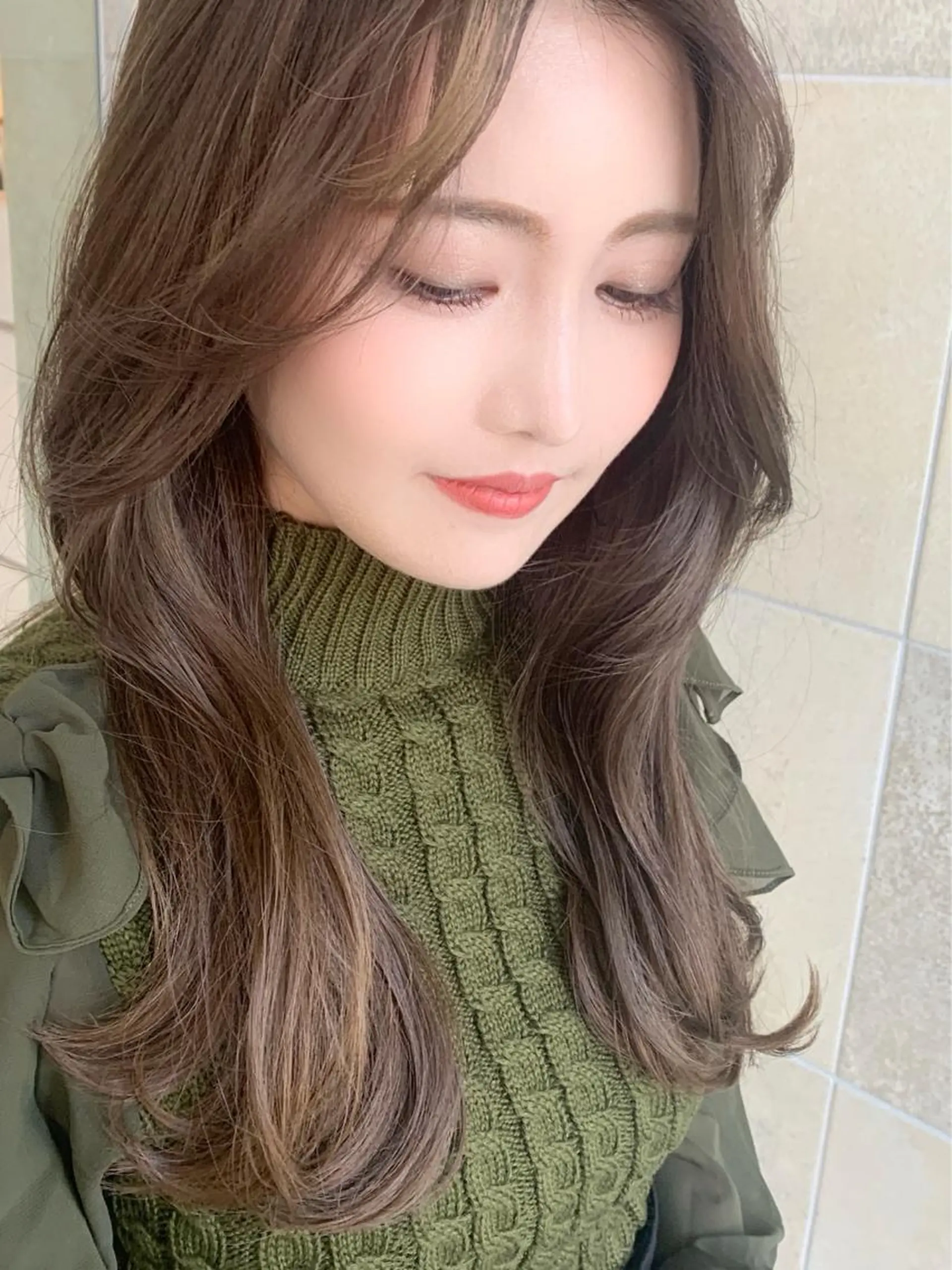 ロング ブリーチなしダブル/ レイヤーカット 小棹のヘアスタイル