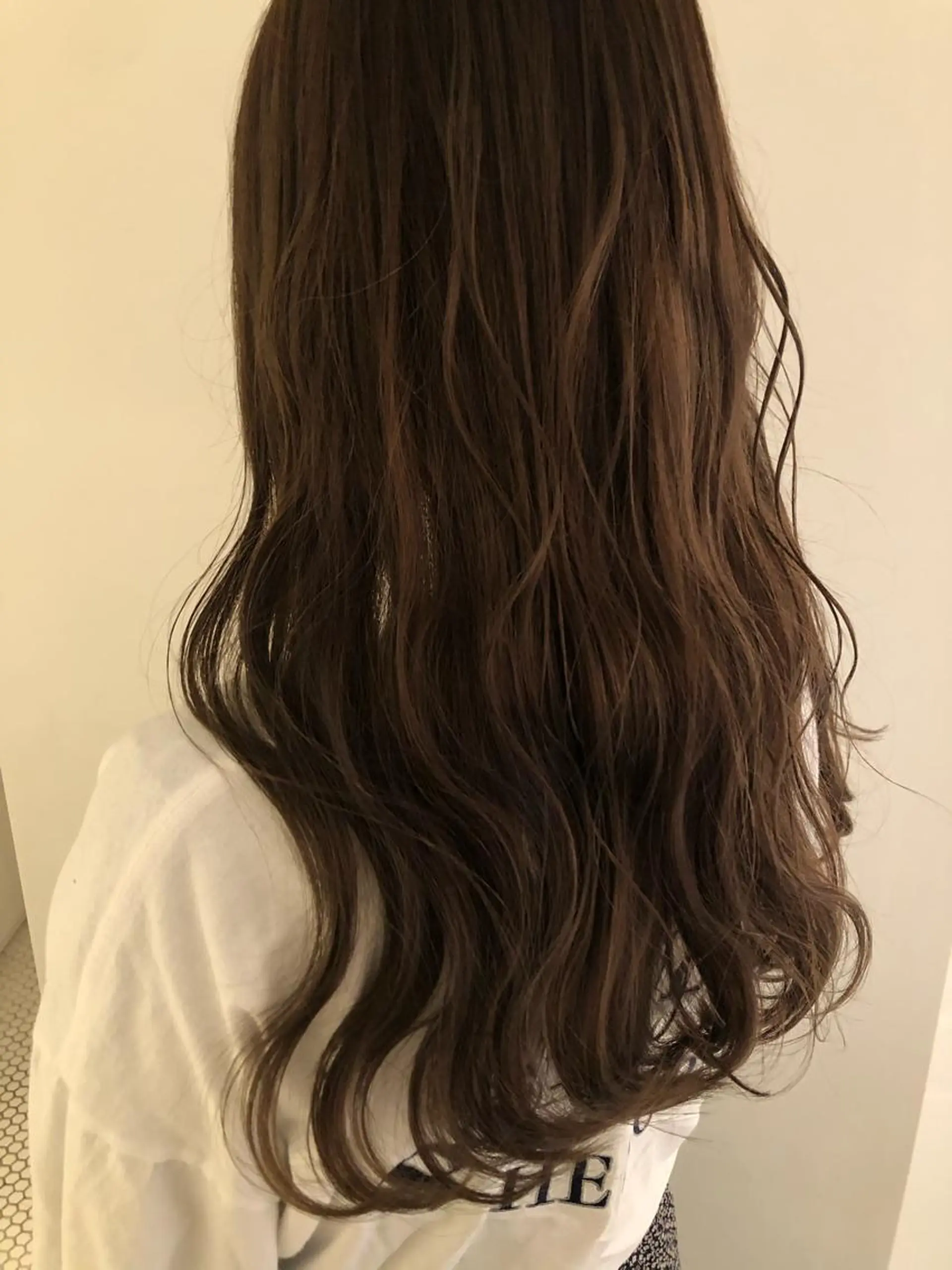 カラー ブリーチカラー🎀 韓国風/寺門美優のヘアスタイル