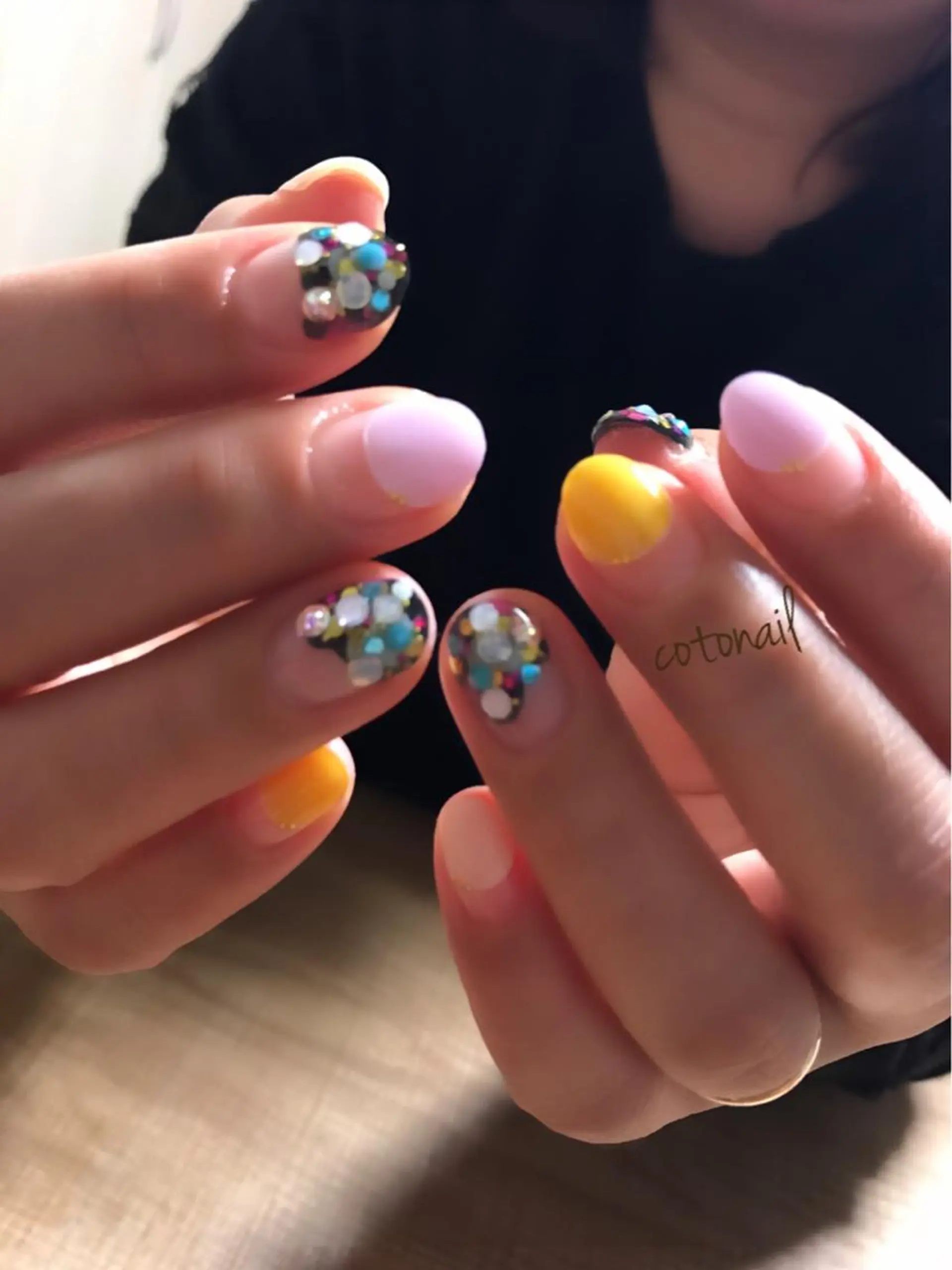 ショート ネイル ツメトマツゲ .のネイルデザイン