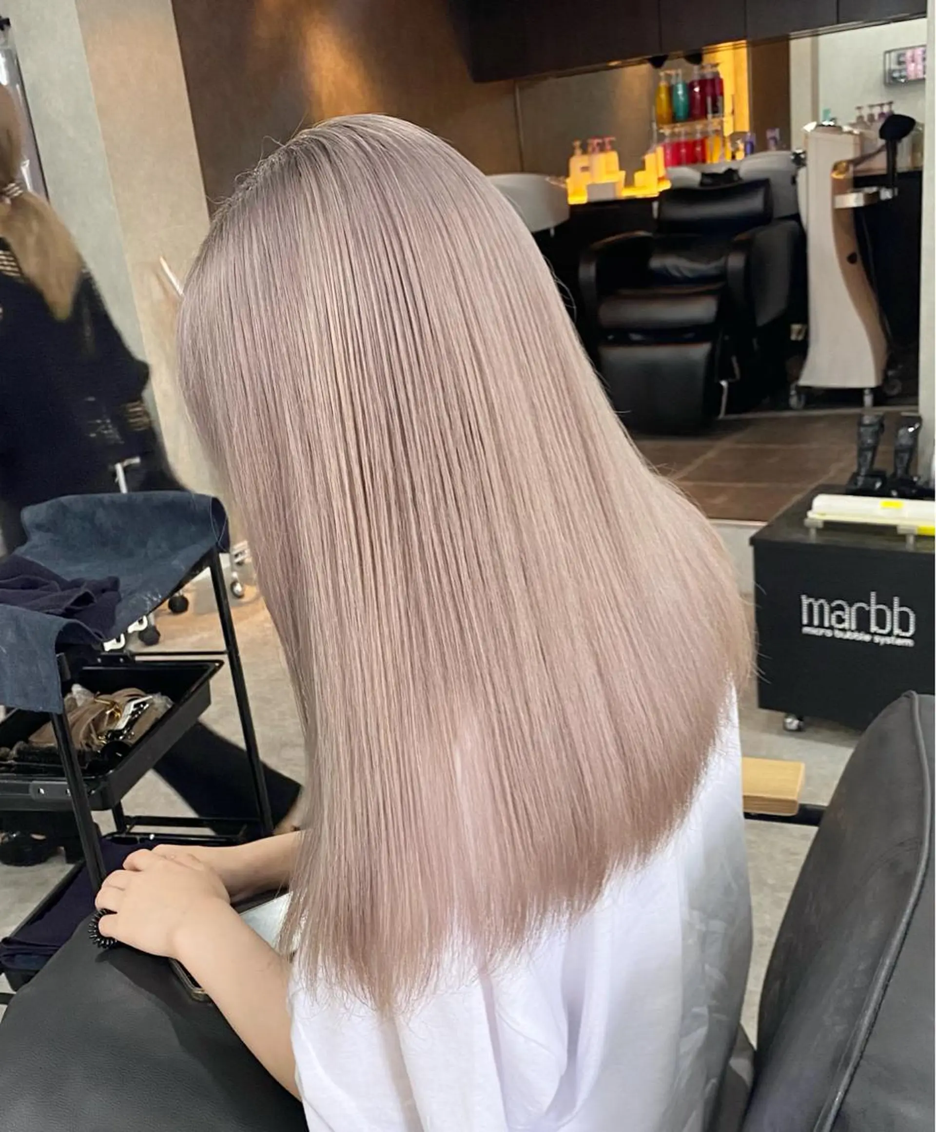 カラー ベージュカラー ミルクティーベージュ カット ヘアカラー i'll 髪質改善 淀屋橋 大阪【イル】所属・エクステ/ブリーチ tasukuのヘアスタイル