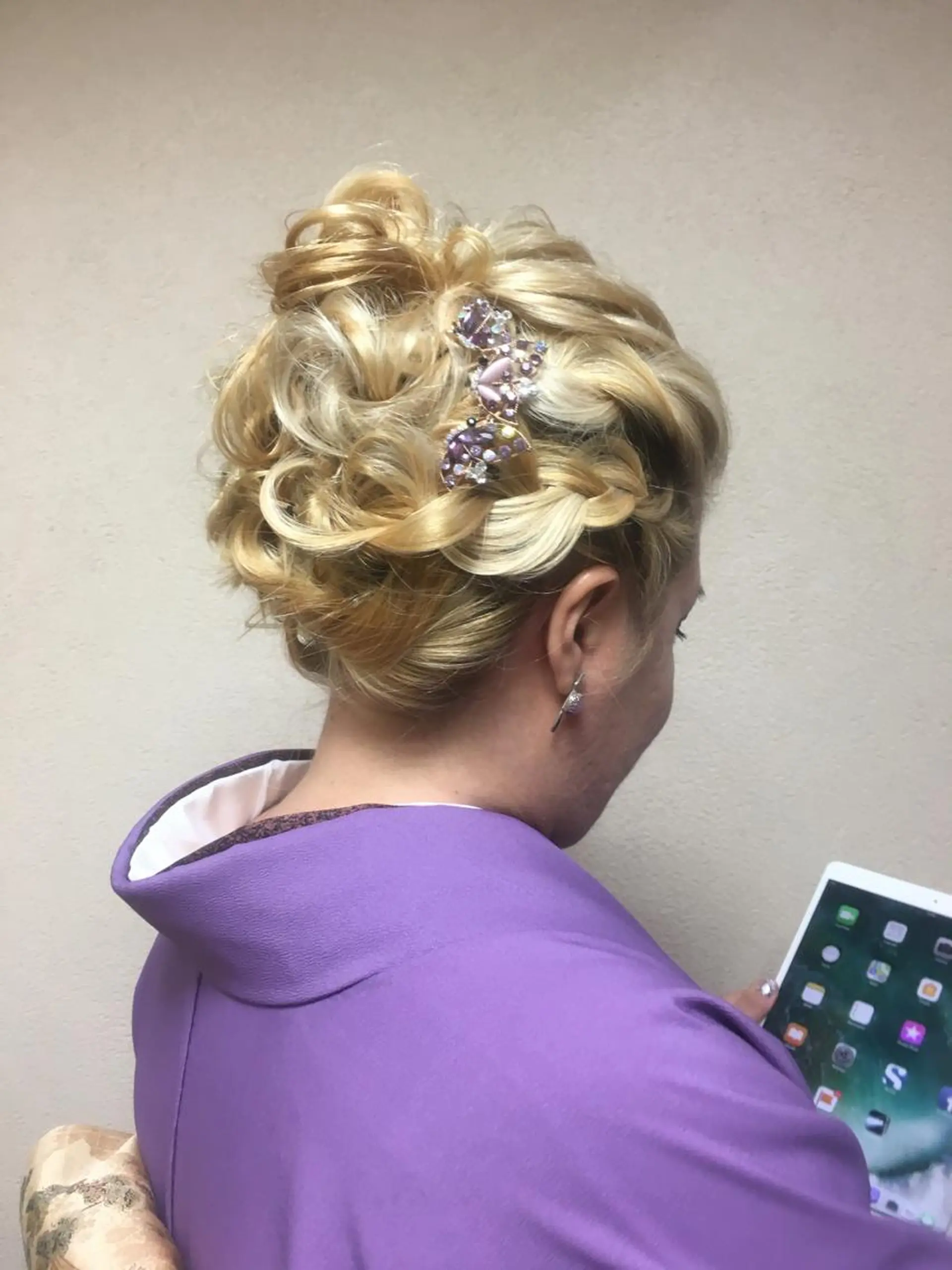 ミディアム ヘアアレンジ 清水 まなのマツエク・マツパデザイン