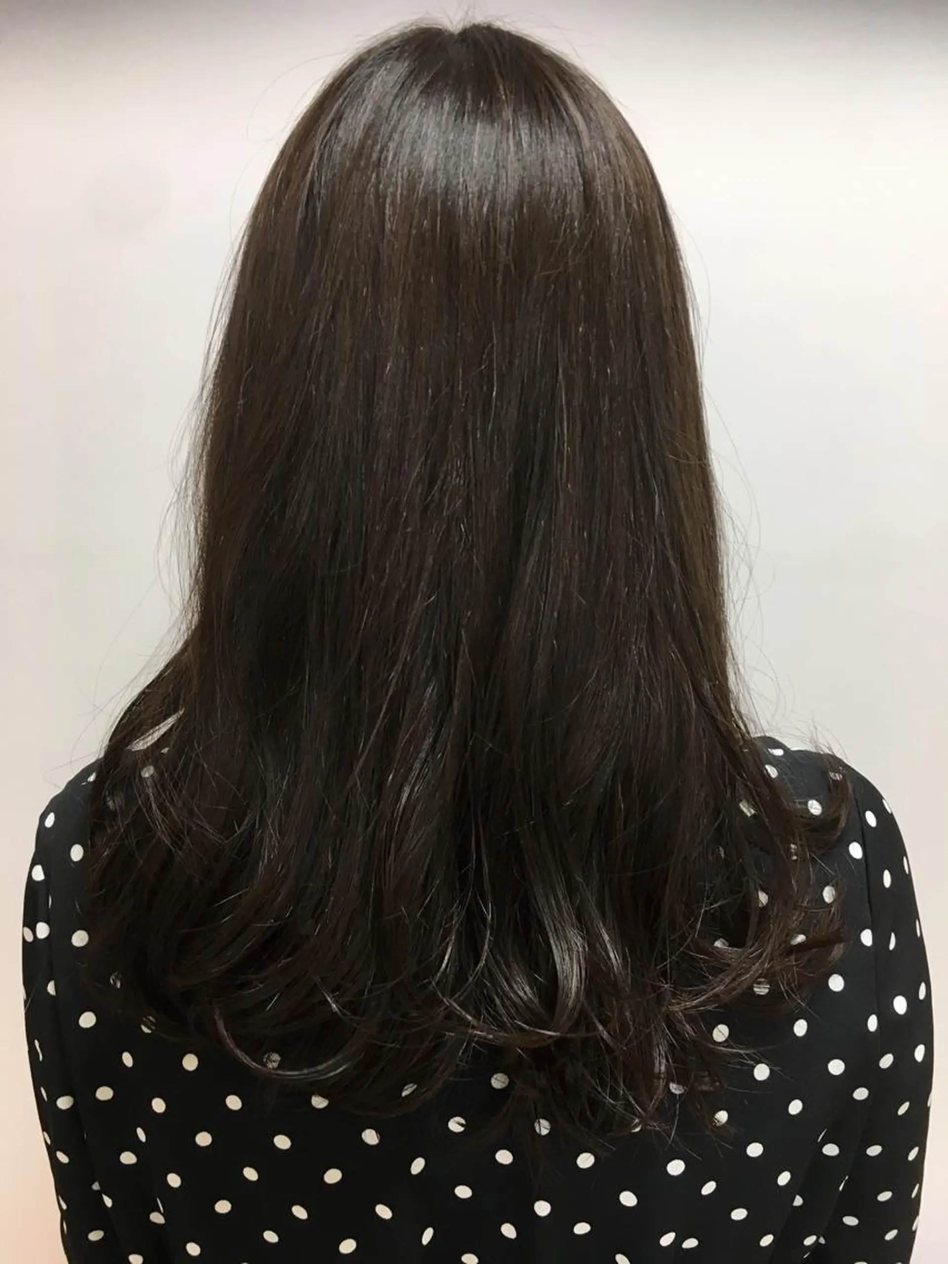 セミロング カラー 透明感カラー 髪質改善/縮毛矯正 /ブリーチ矯正/岡部のヘアスタイル