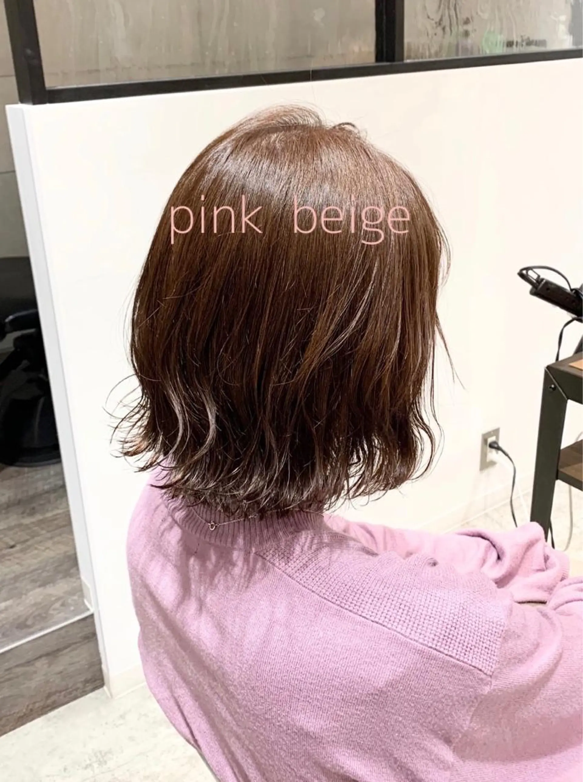 ミディアム カラー ヘアアレンジ ベージュカラー ピンクカラー ピンクベージュ ボブ 外ハネヘア SALOWIN川崎所属・似合わせレイヤー/ 美髪縮毛矯正/ミナエのヘアスタイル