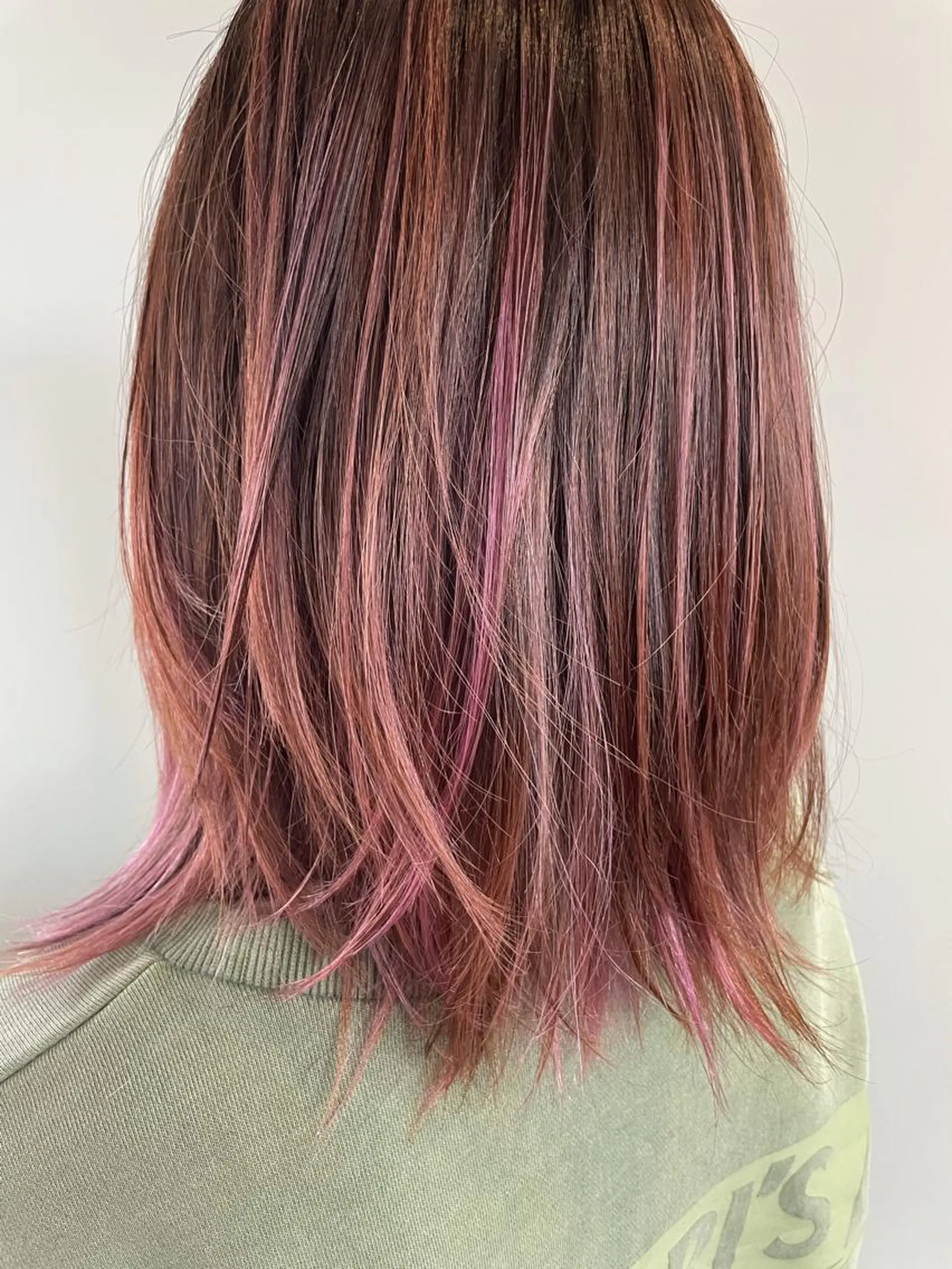 セミロング ハイライト 🔹TOMO🔹 圧倒的経験値🔹のヘアスタイル