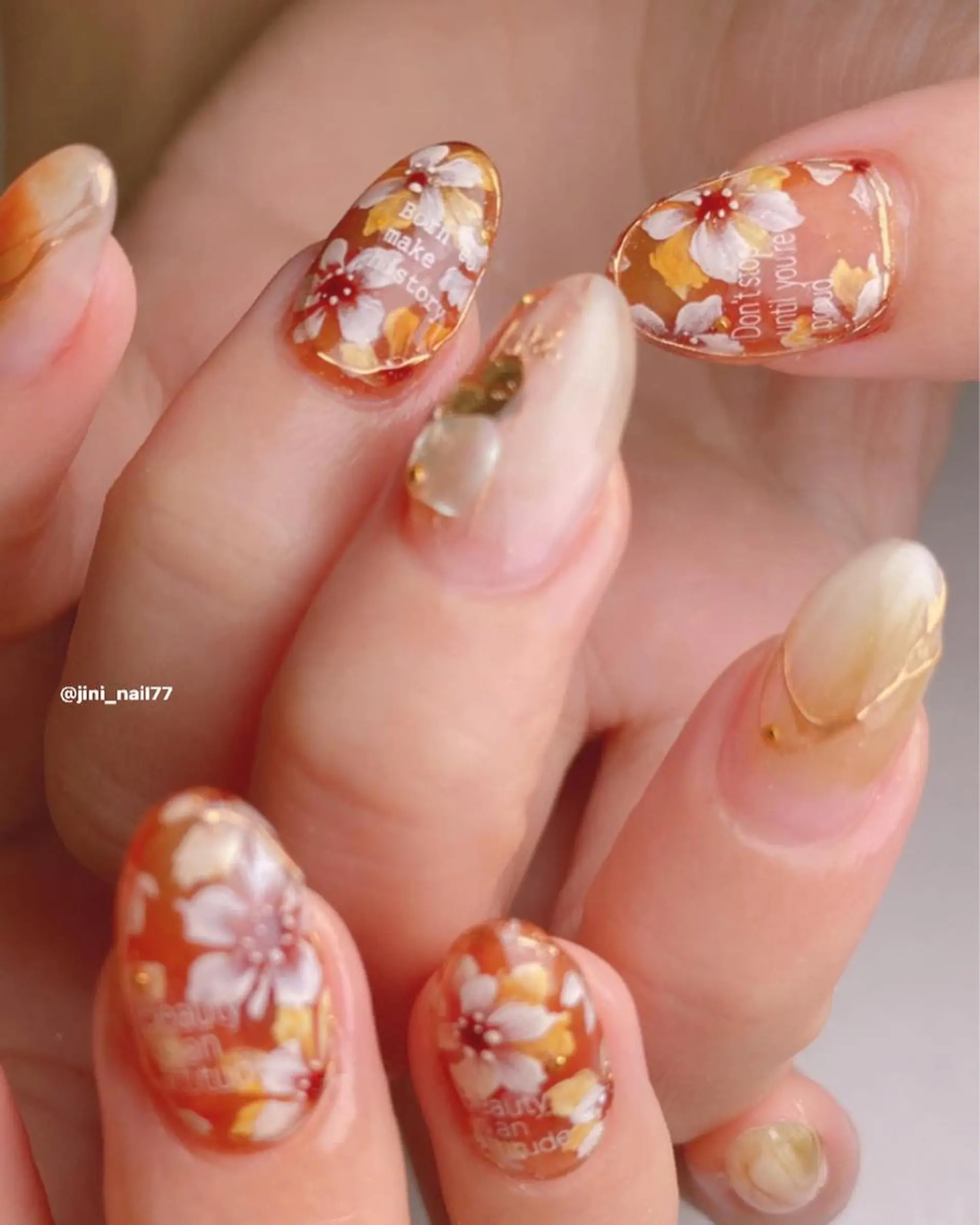 ネイル JINI NAIL所属・ジニ ネイルのネイルデザイン