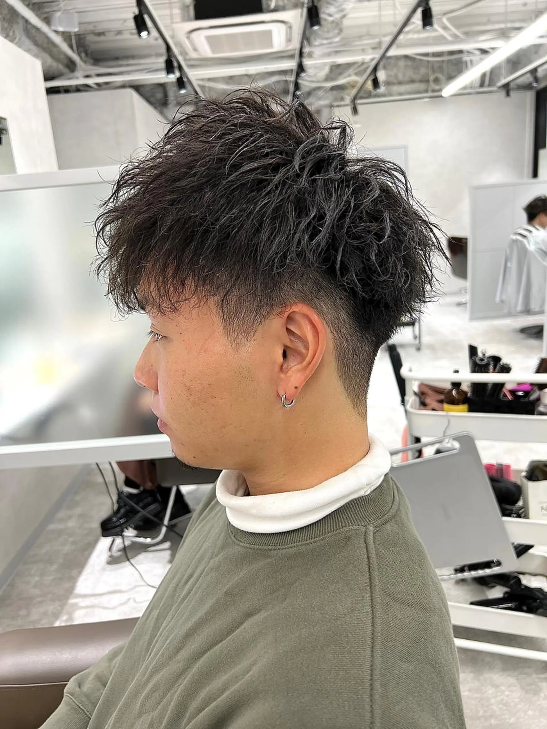 ショート カラー パーマ ヘアアレンジ メンズ kiitos所属・関西センターパート メンズモデル募集のヘアスタイル