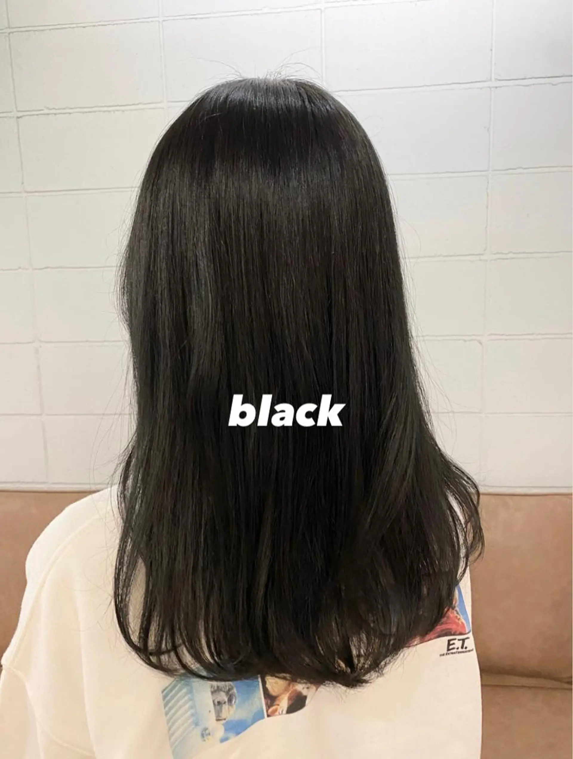 カラー 黒髪 新美 千奈のヘアスタイル