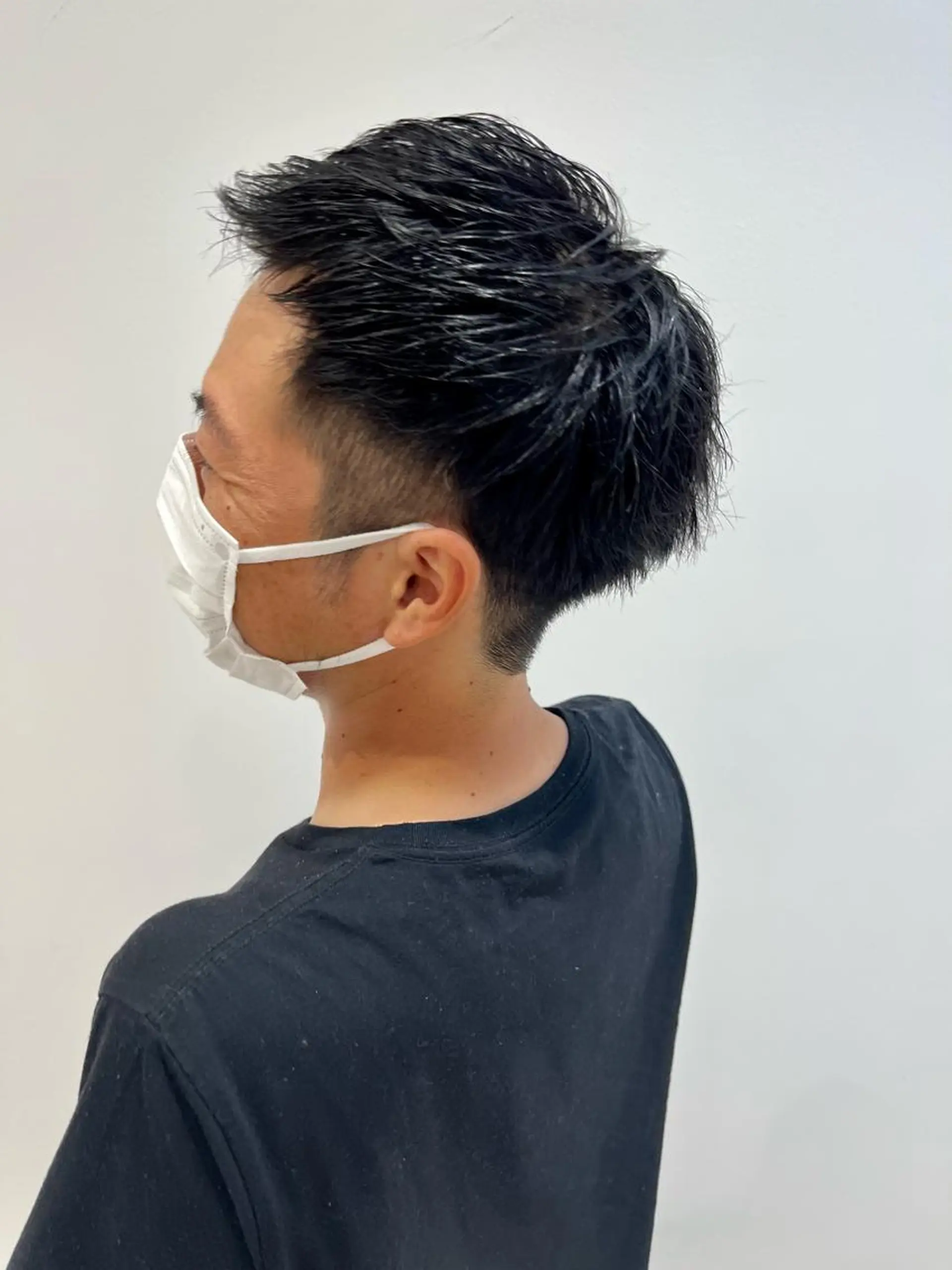 メンズ カット 🐺ウルフ× ハイトーン🐺MOEのヘアスタイル