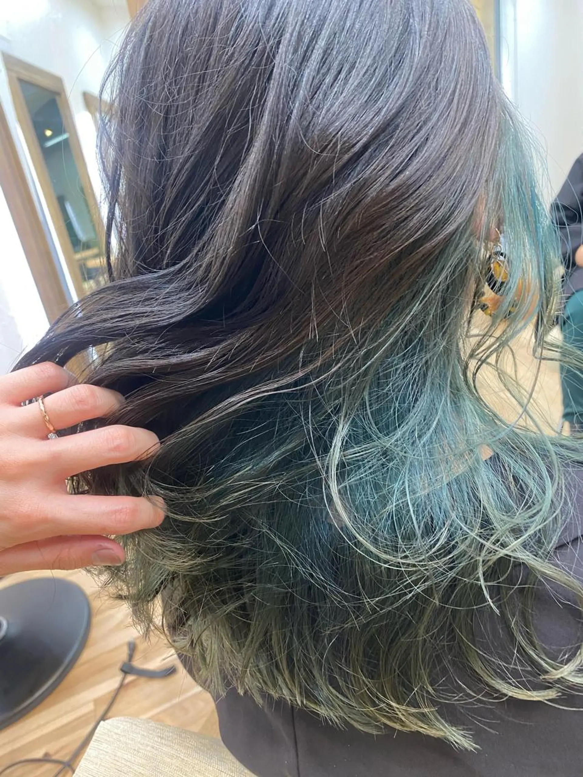 ロング カラー おおつき ありかのヘアスタイル