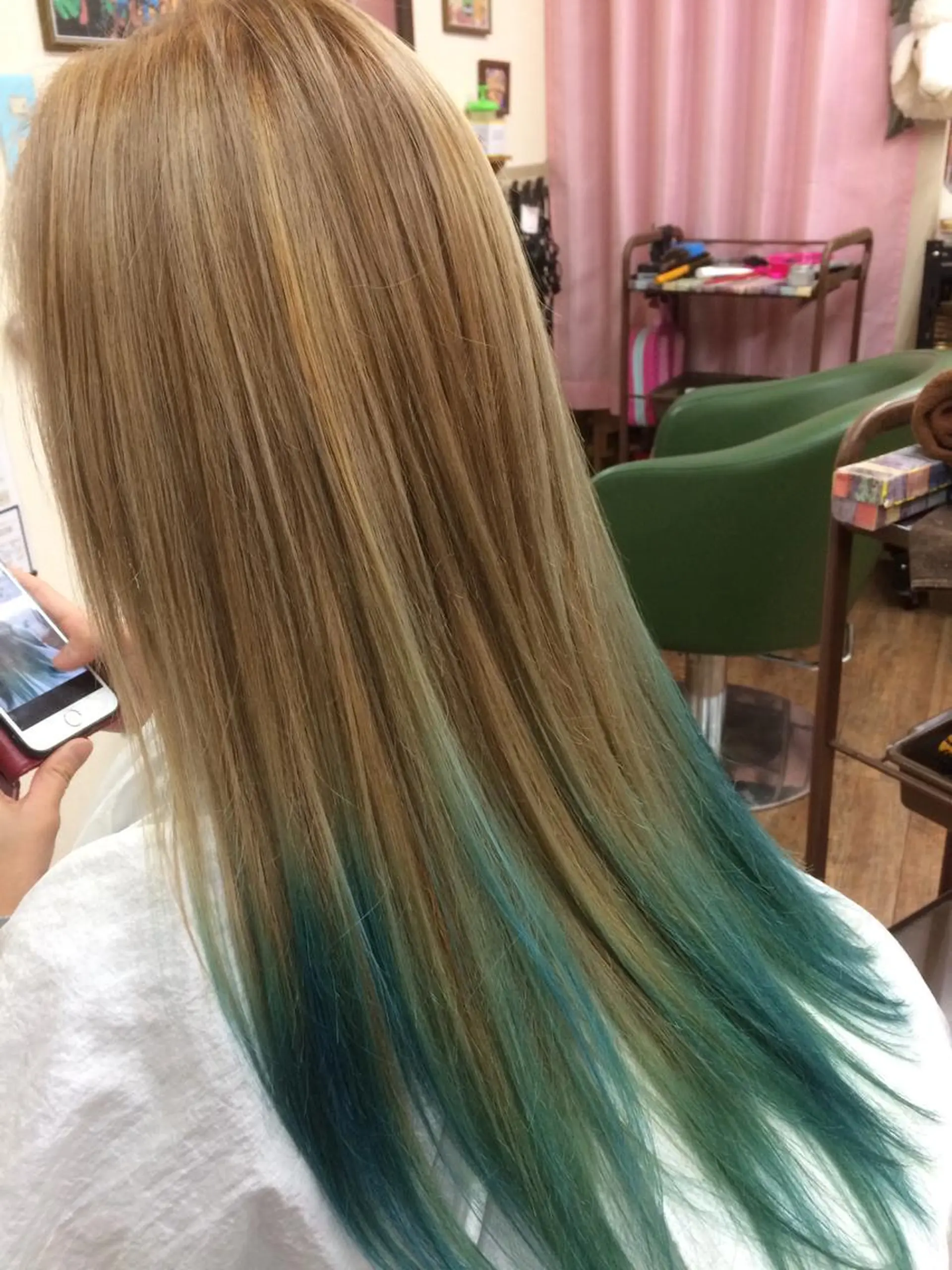 ロング カラー ダブルカラー グラデーションカラー ハイライトカラー ハイライト トリートメント ヘアカラー トリートメント kou艶髪師色髪師 こう 艶髪師色髪師のヘアスタイル