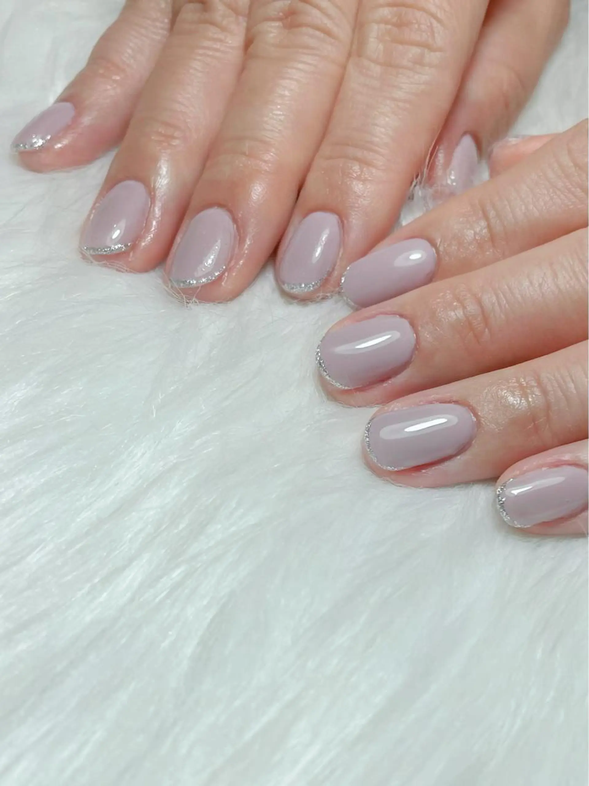 ネイル フレンチネイル 大袋駅東口徒歩2分 alivioのネイルデザイン