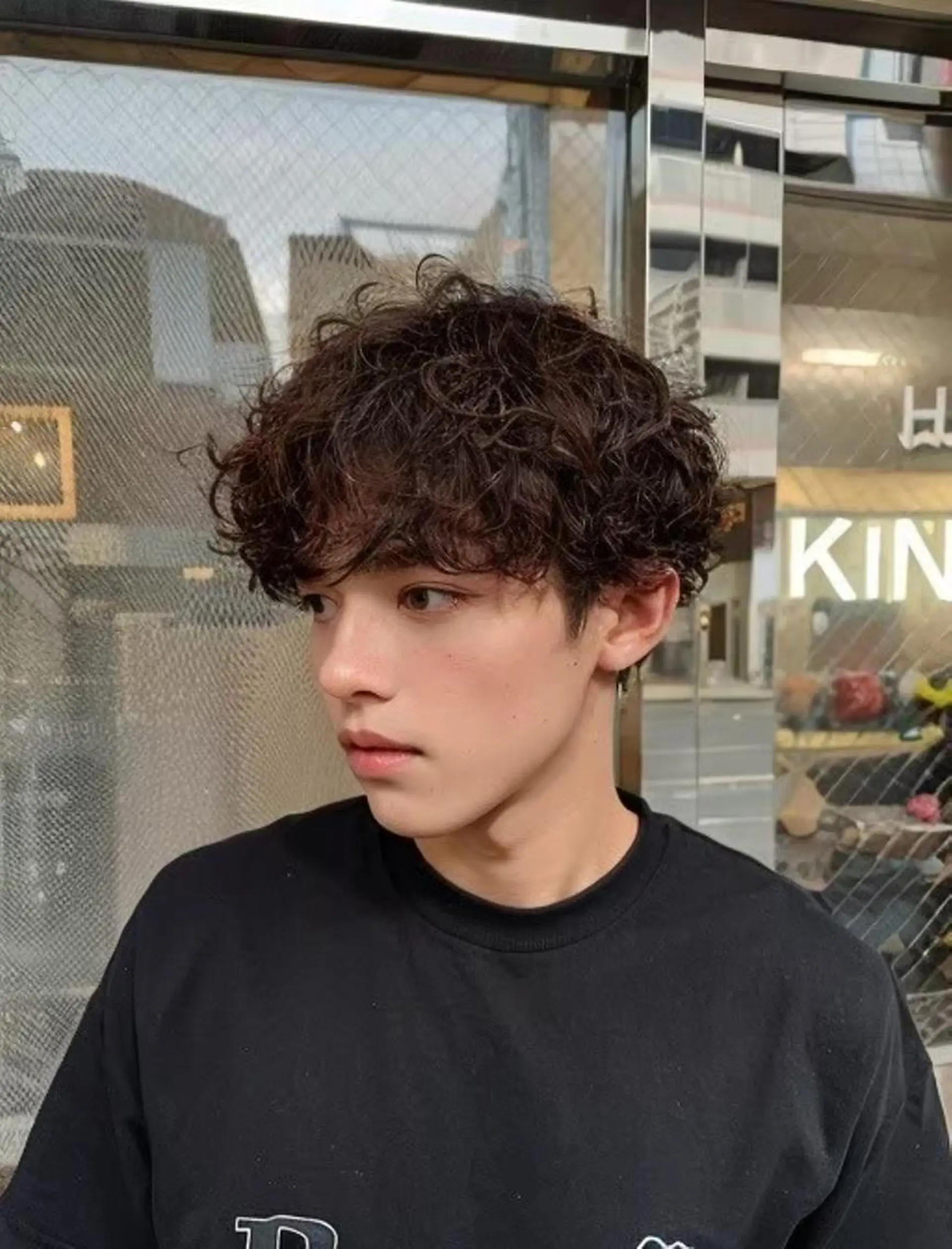 メンズ メンズブリーチ センターパート メンズ韓国風 韓国マッシュ マッシュ カット ヘアカラー メンズスタイリスト✨ 助川龍哉のヘアスタイル
