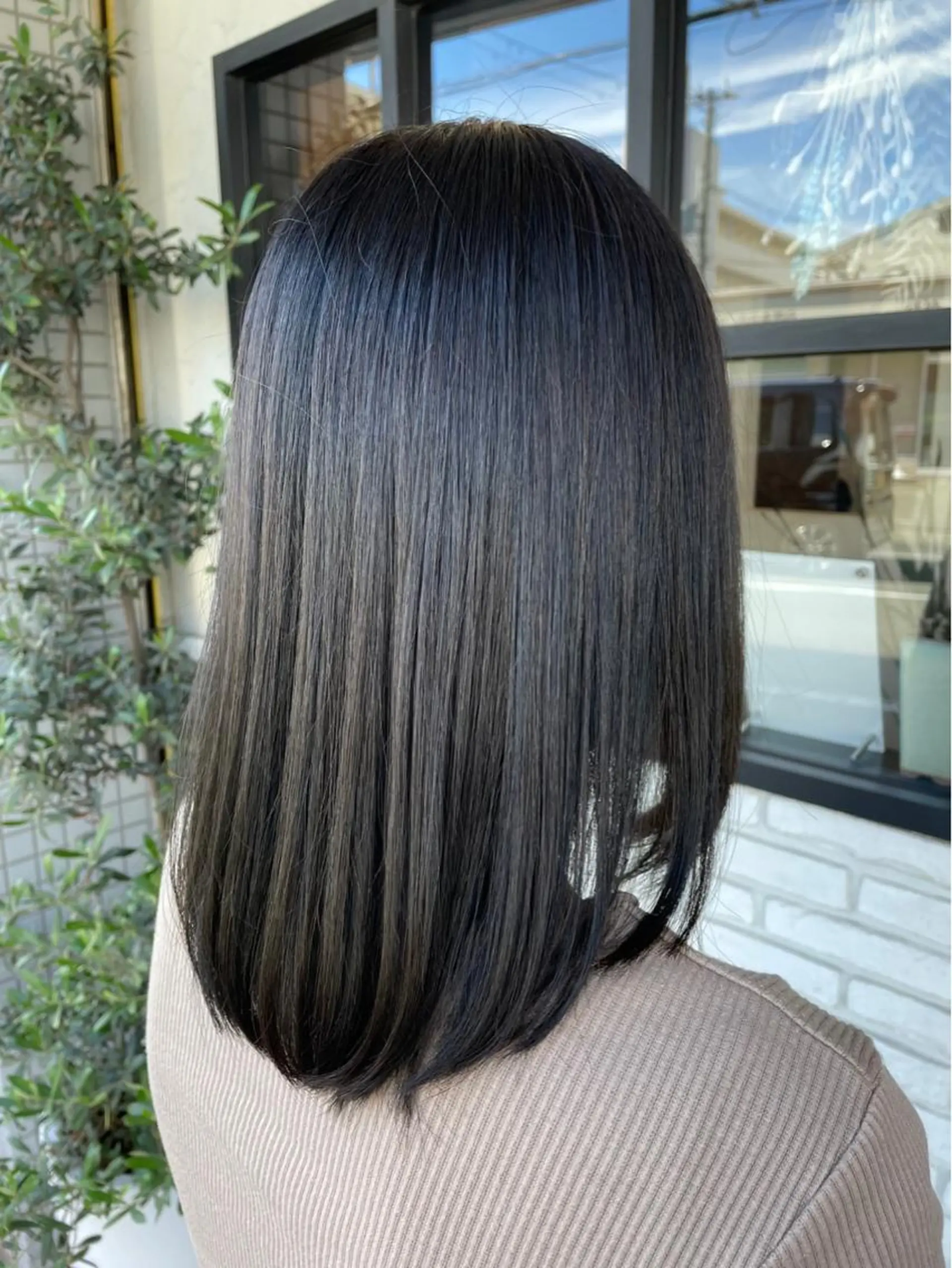 ミディアム 縮毛矯正 カット 縮毛矯正 小坂 真子のヘアスタイル